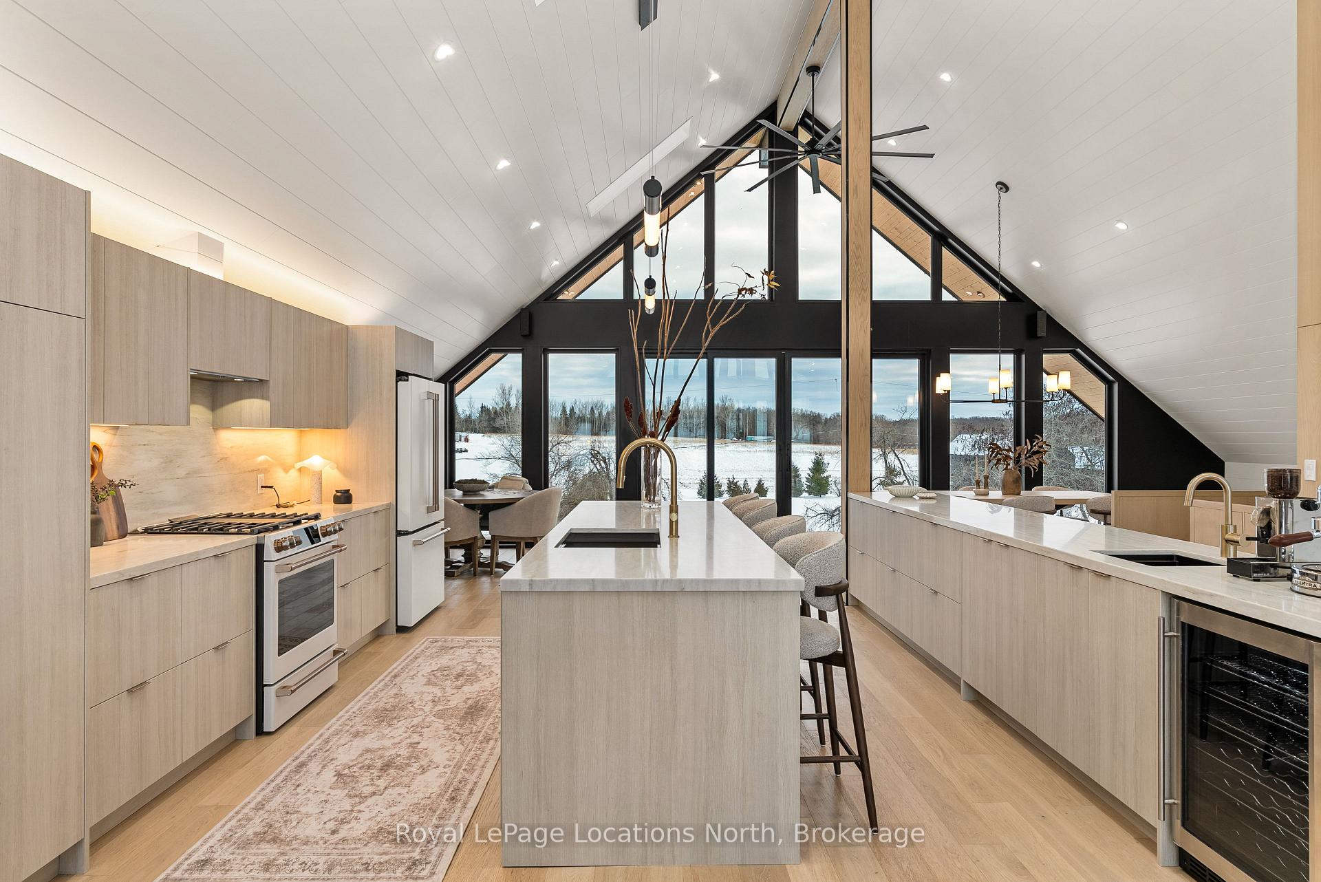 111 Slabtown Road, Blue Mountains, ON N0H 1J0