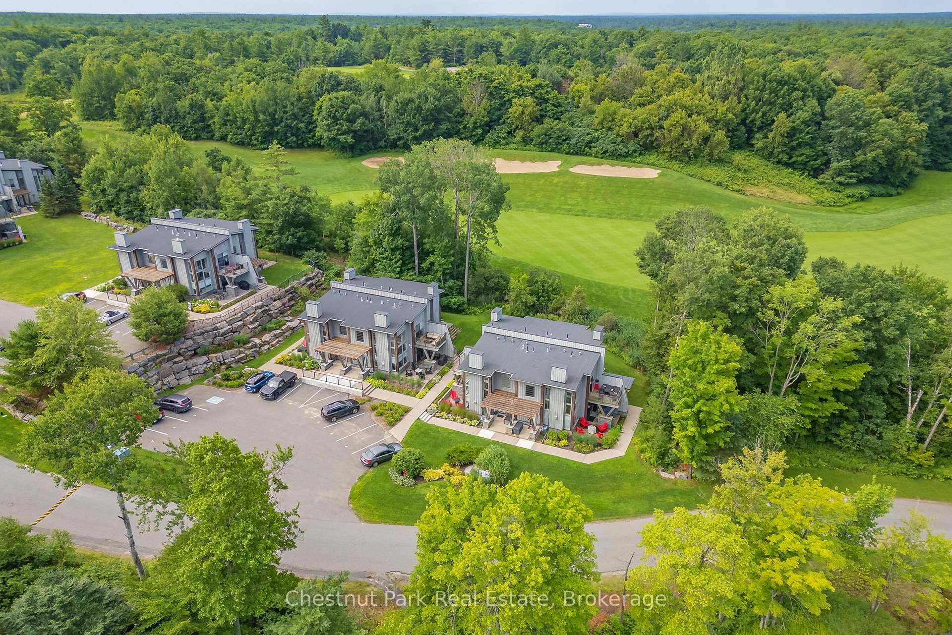 10 Carrick Trail, Gravenhurst, ON P1P 0A6