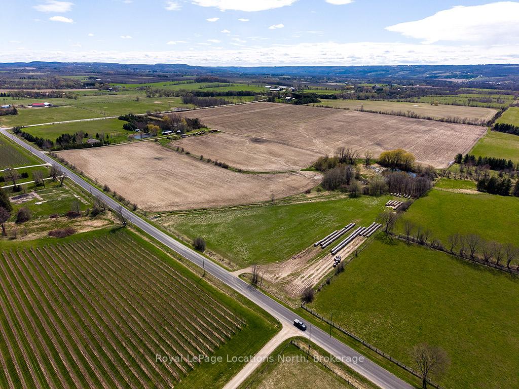 416400 10th Line, Blue Mountains, ON N0H 1J0