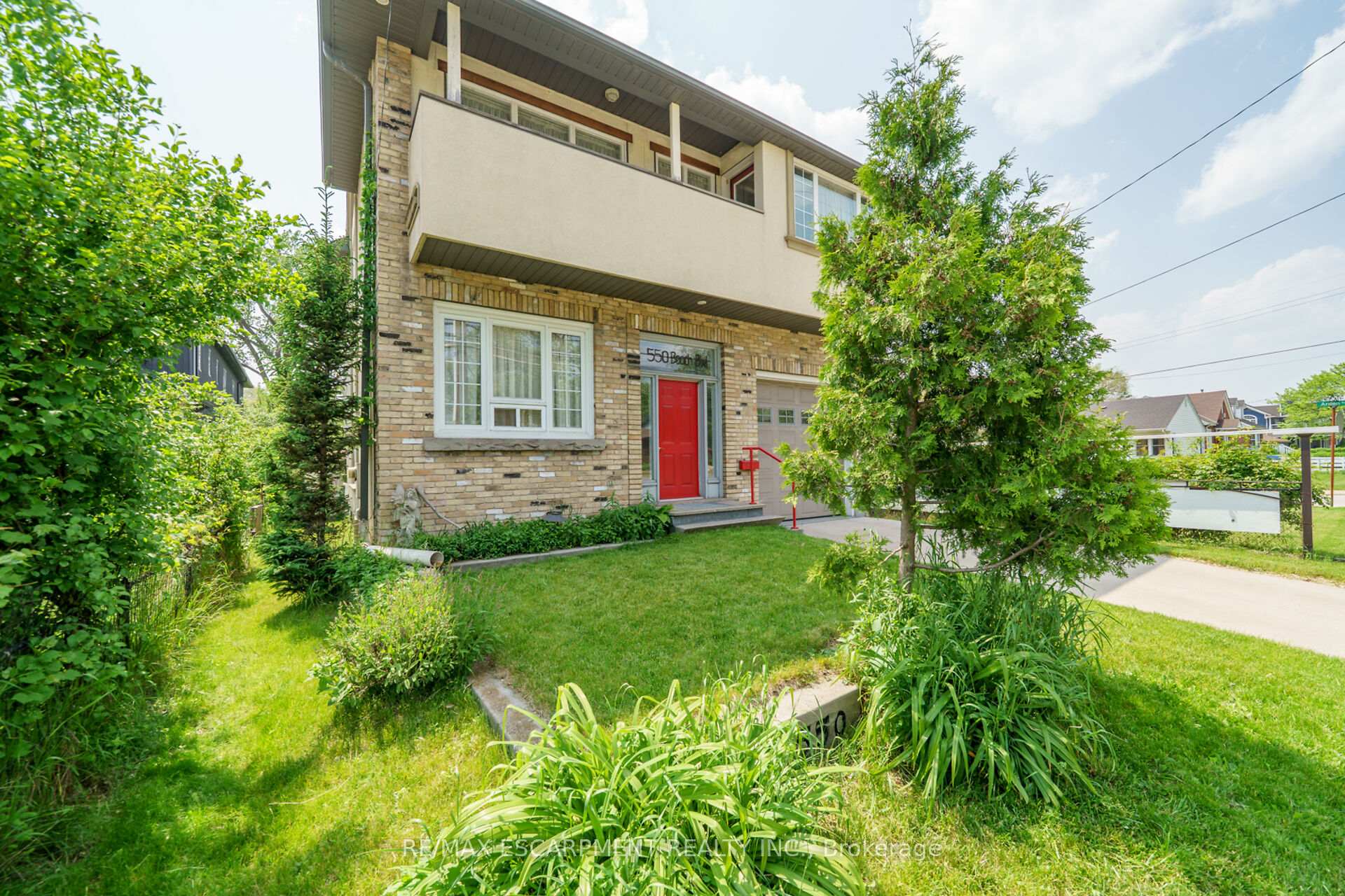 550 Beach Boulevard, Hamilton, ON L8H 6X3