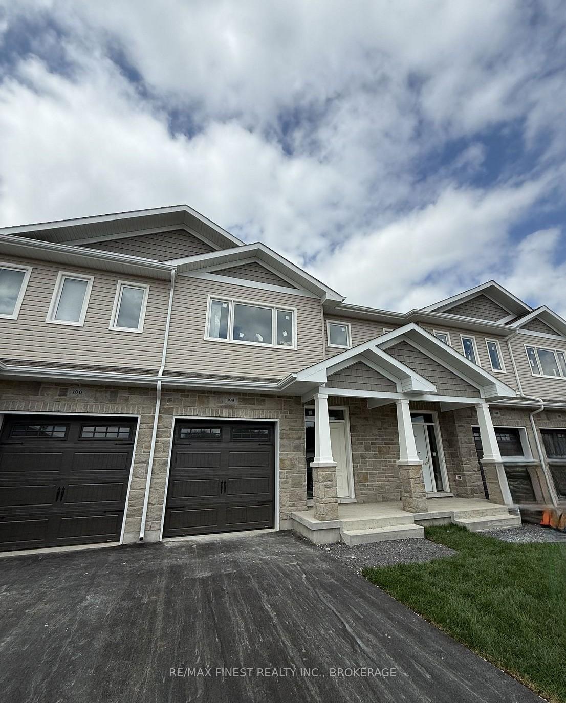 192 HERITAGE PARK Drive, Greater Napanee, ON K7R 3X8