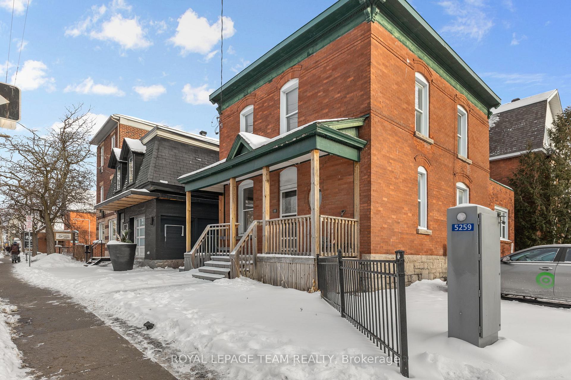 498 Gladstone Avenue, Ottawa Centre, ON K1R 5N8
