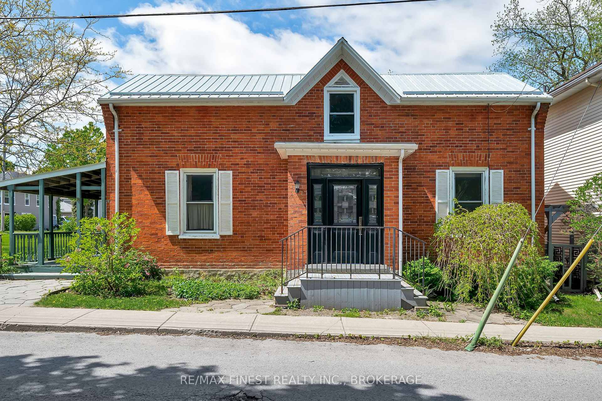 8 Catherine Street, Prince Edward County, ON K0K 2T0