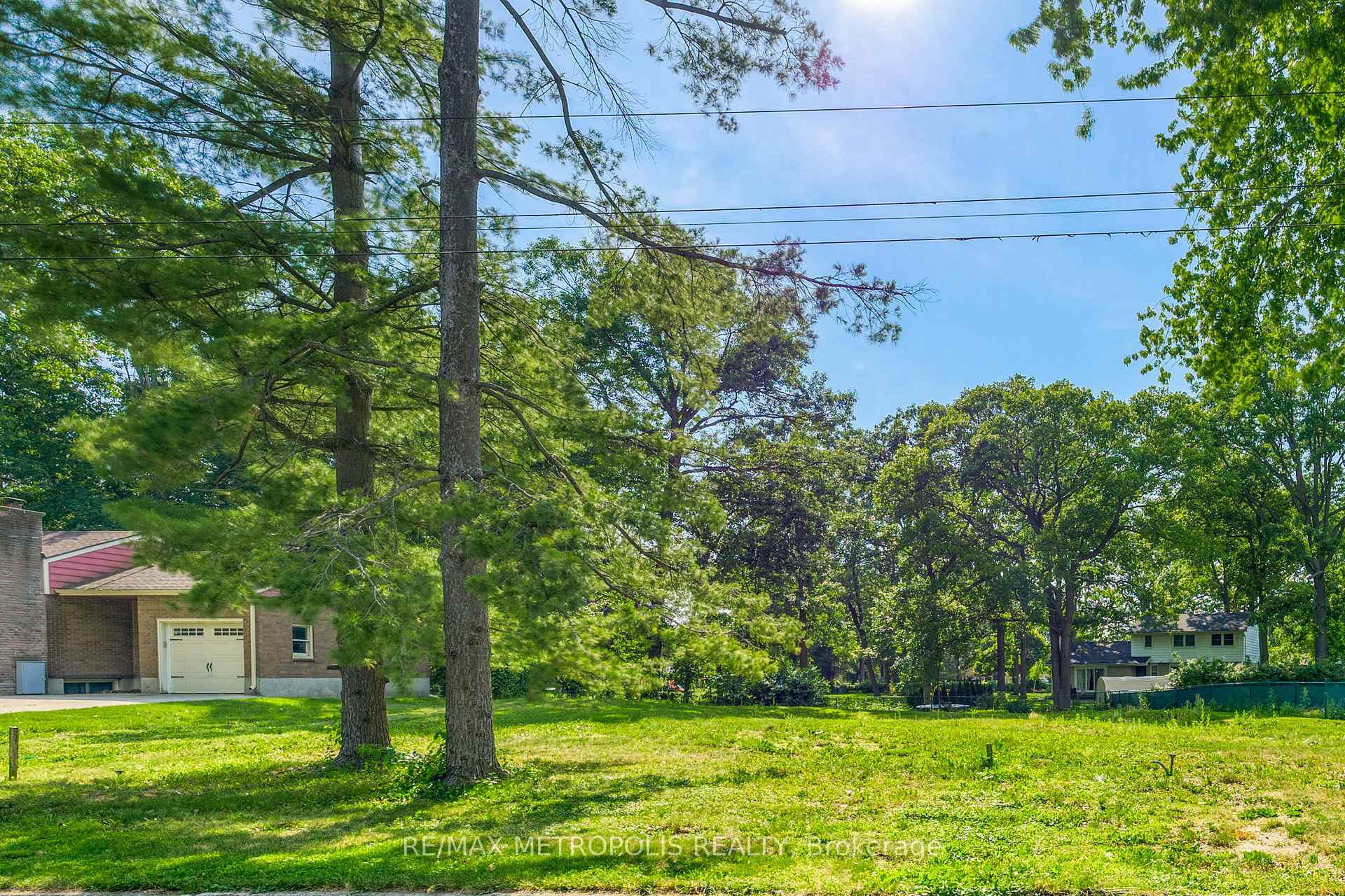 1307-N Ridgewood Drive, Sarnia, ON N7V 3R2