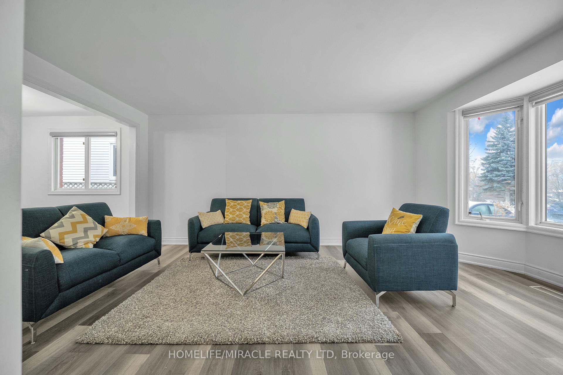 261 Country Hill Drive, Kitchener, ON N2E 2C1