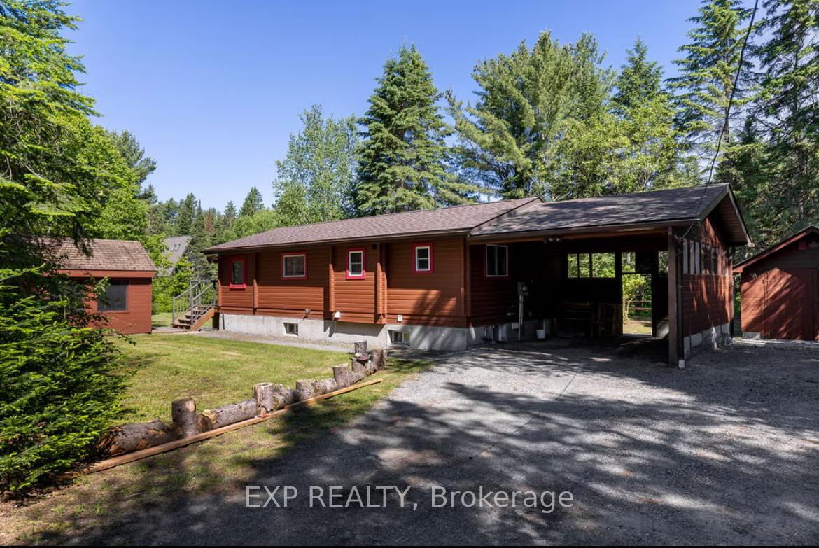 27 Groeger Road, Huntsville, ON P1H 2J4