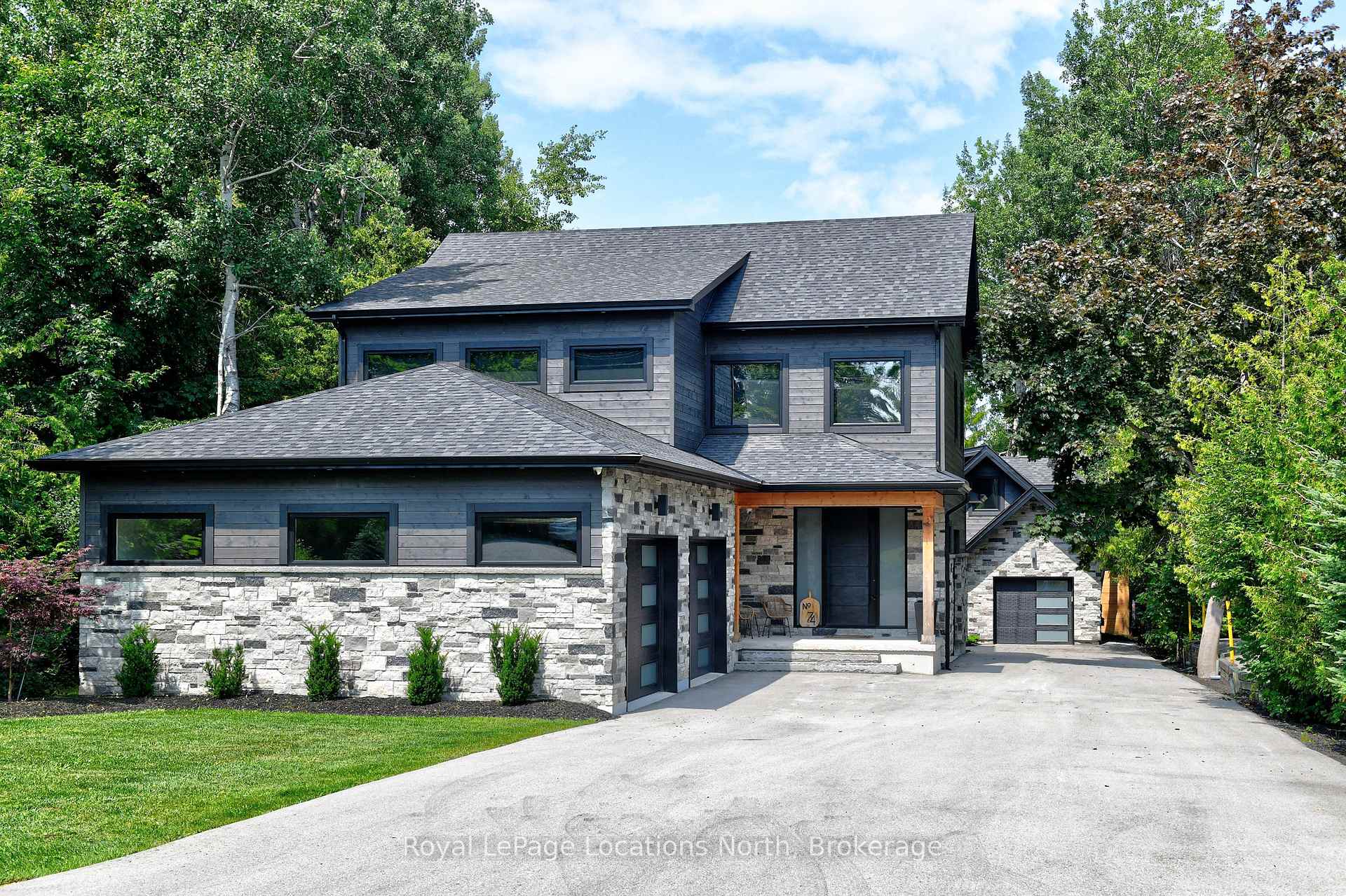 74 Arthur Street E, Blue Mountains, ON N0H 2P0