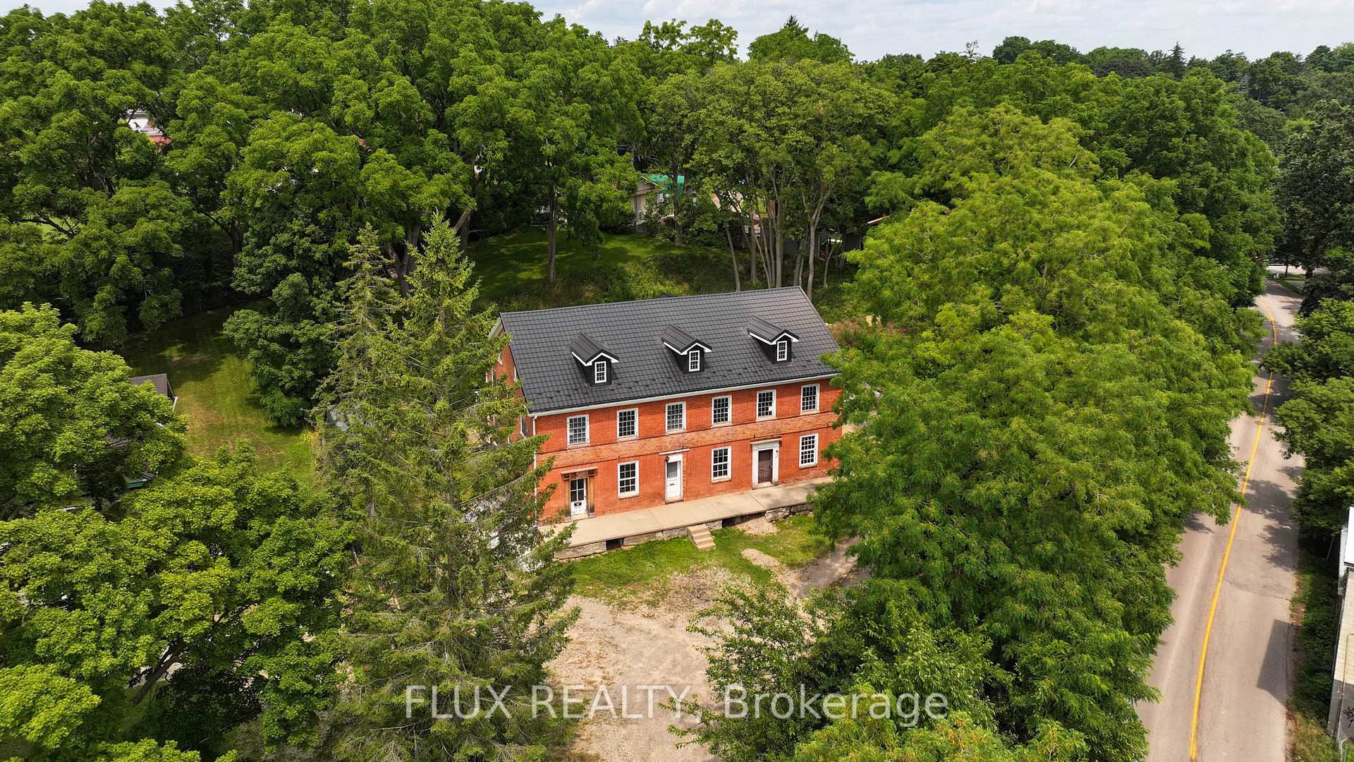 38 Shirk Place, Kitchener, ON N2K 1R4