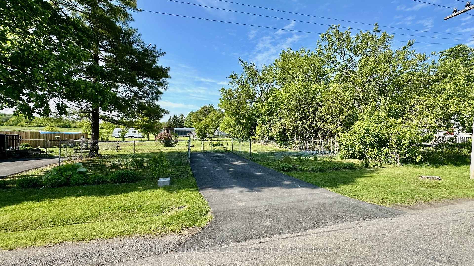 376 SECOND Street, Gananoque, ON K7G 2K1