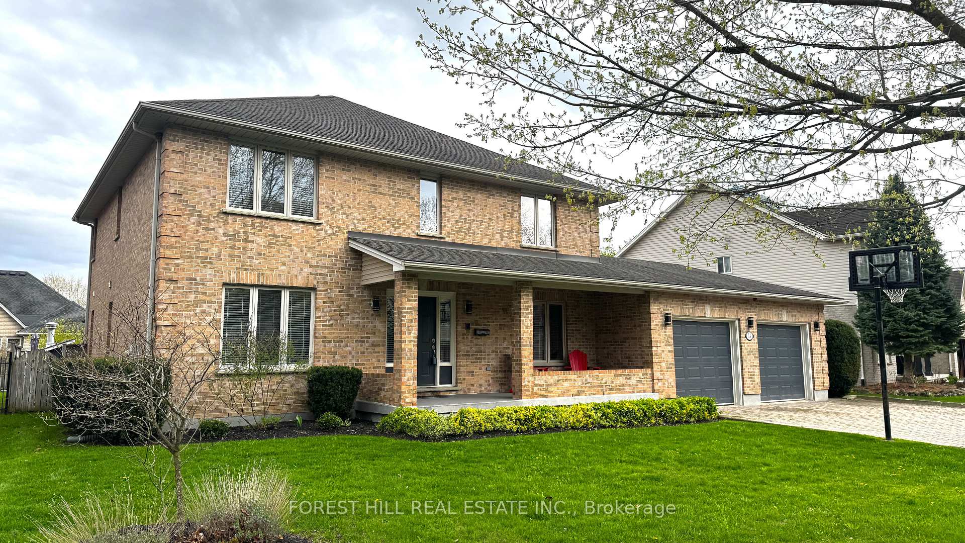 14 Cobblestone Road, London East, ON N5Y 5M6