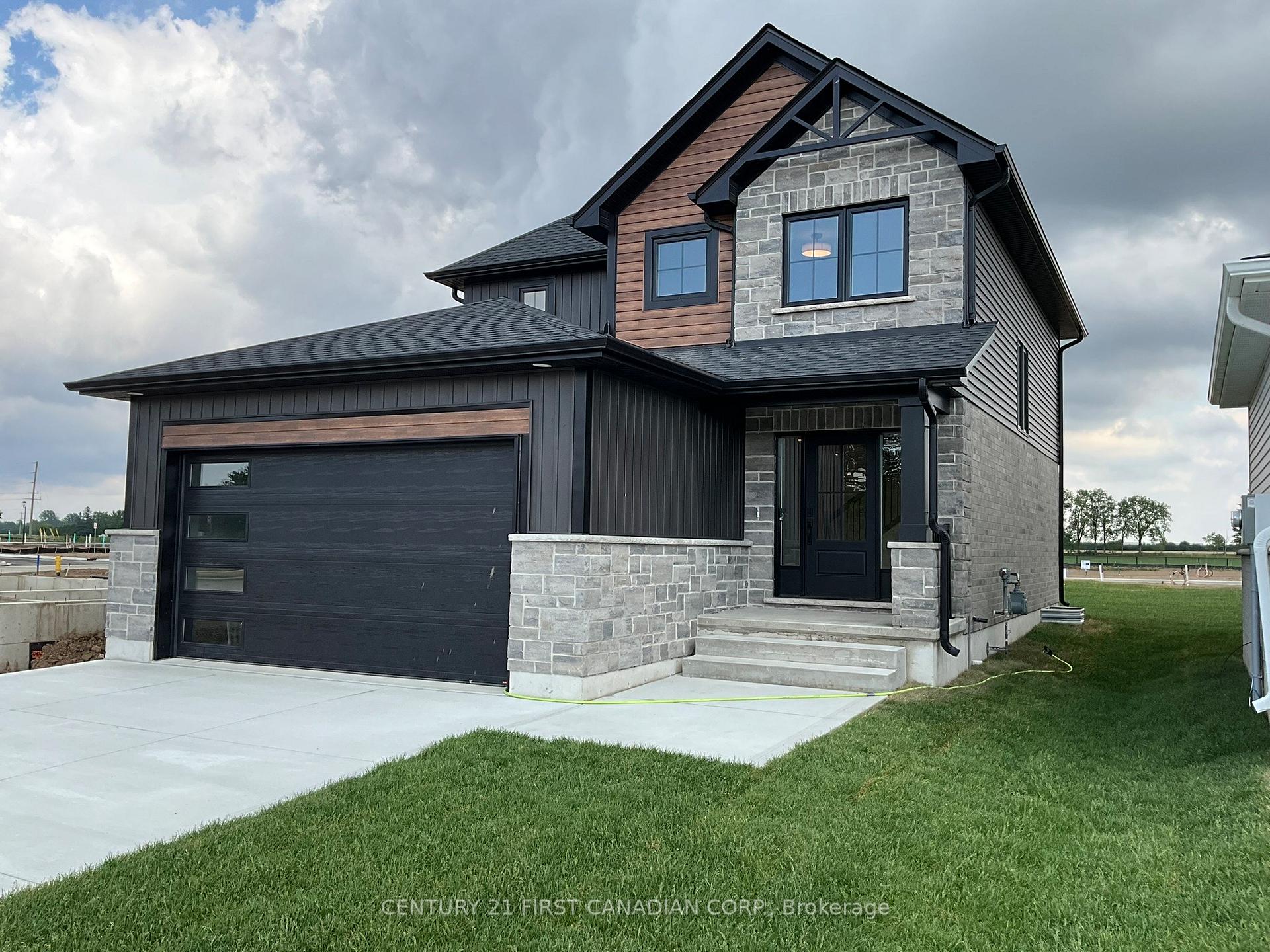 5 Doerr Court, North Middlesex, ON N0M 1A0