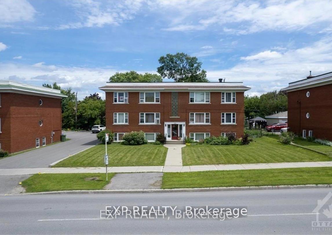 879 Kirkwood Avenue, Carlington - Central Park, ON K1Z 5Y3