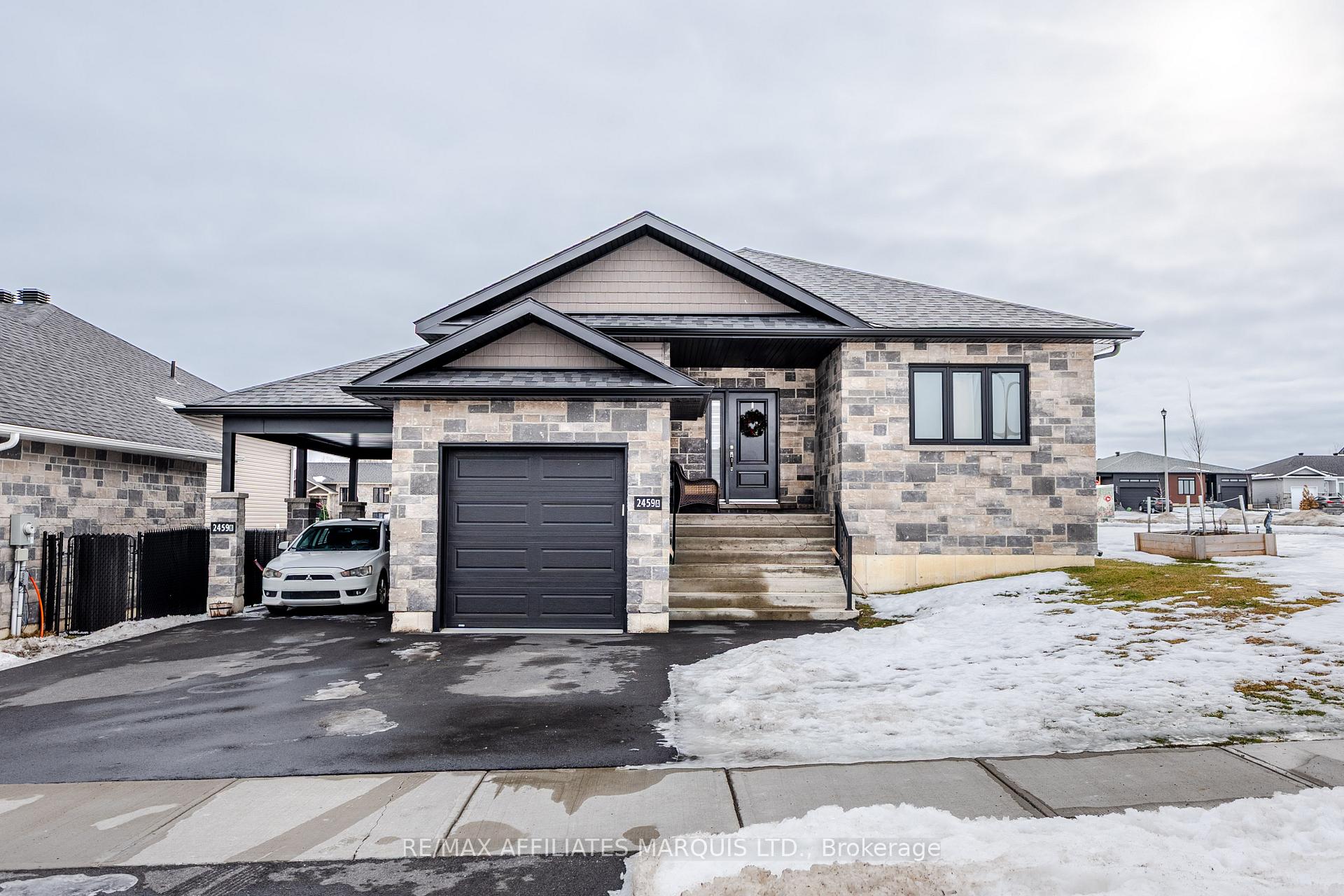 2459 Watson Crescent, Cornwall, ON K6H 0H9