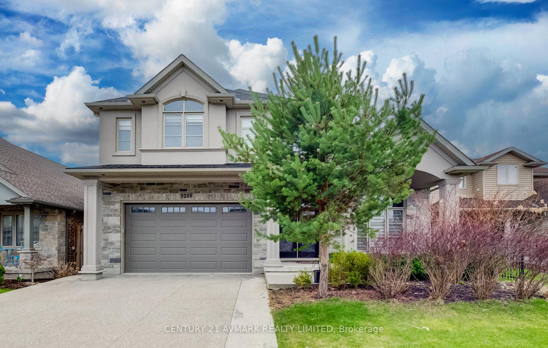 9208 Hendershot Boulevard, Niagara Falls, ON L2H 0E3