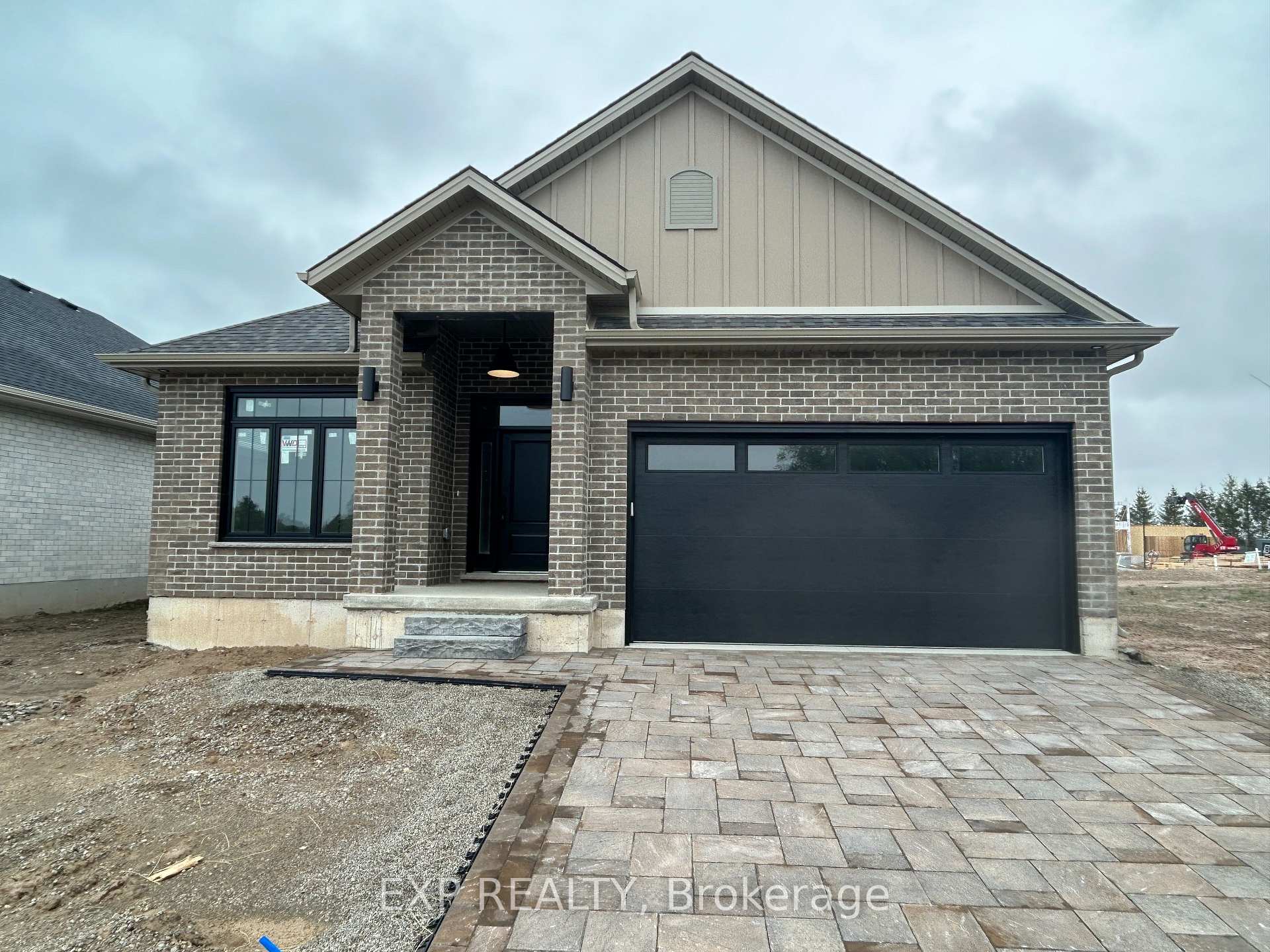 4 Sullivan Street, South Huron, ON N0M 1T0