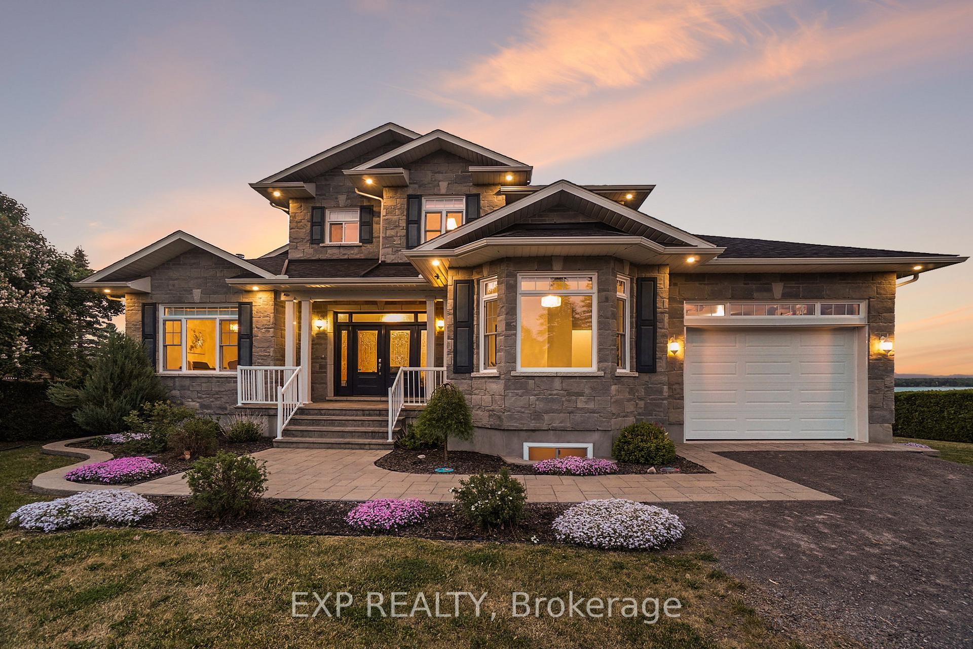 3605 FRONT Road, Hawkesbury, ON K6A 2W5