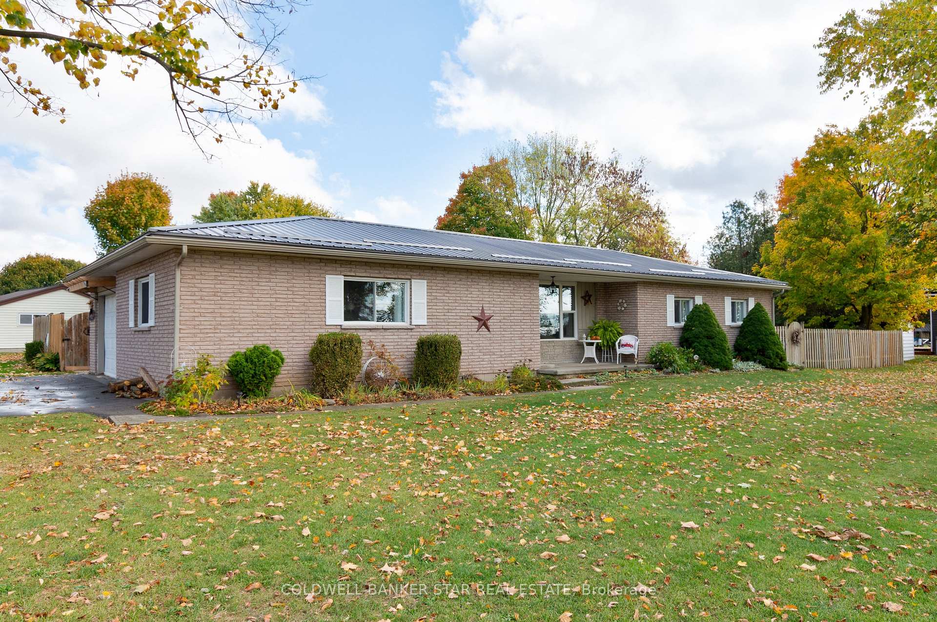 35613 Victoria Street, Southwold, ON N0L 1K0
