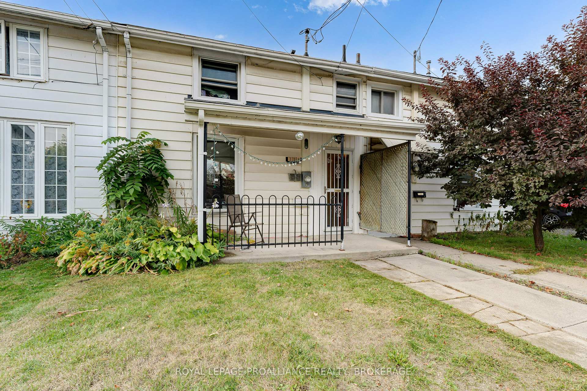 318 Sydenham Street, Kingston, ON K7K 3M9