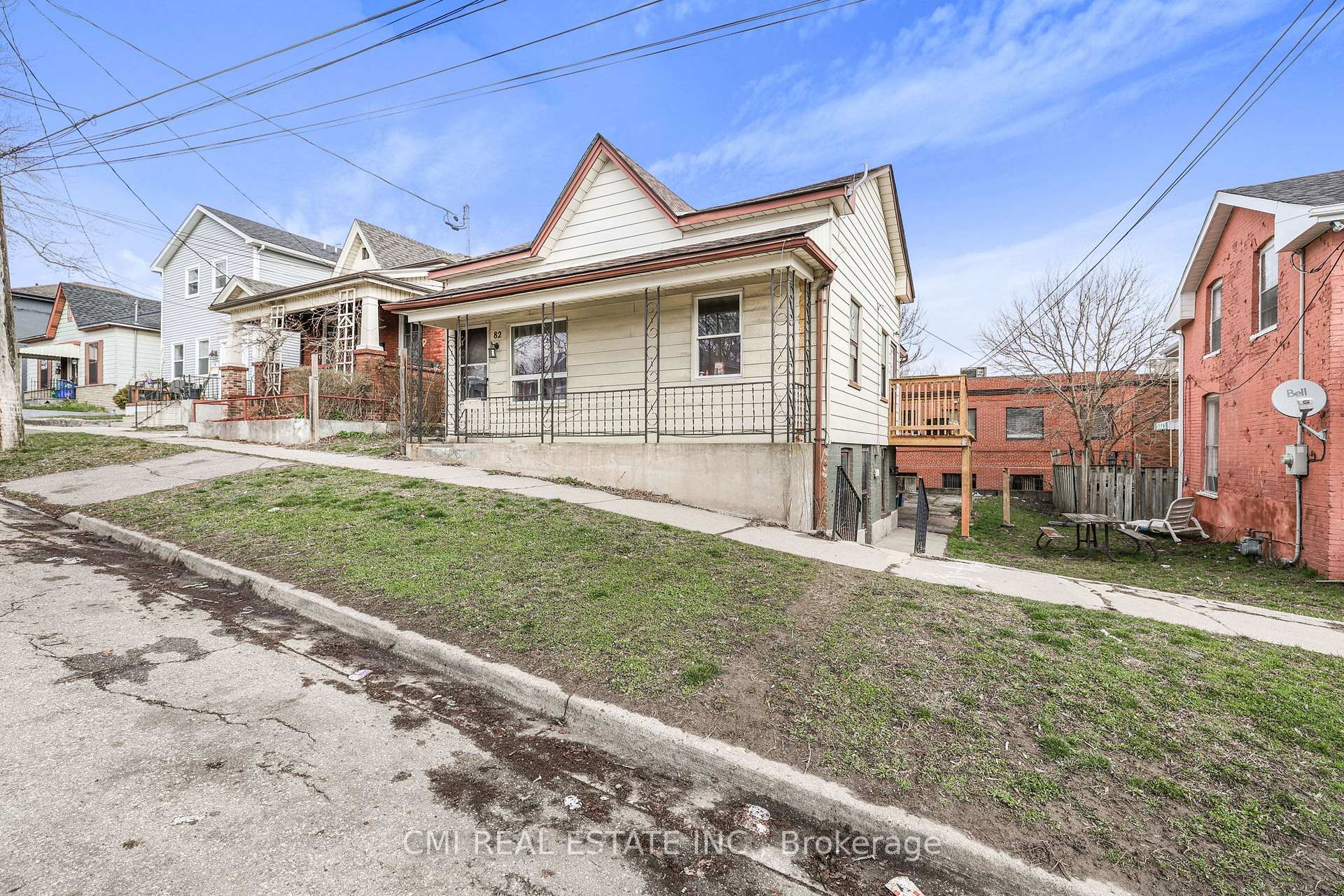 82 Marlborough Street, Brantford, ON N3T 2S3