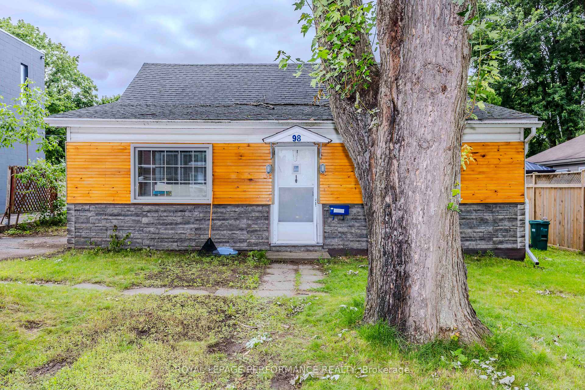 98 Boyce Avenue, Britannia - Lincoln Heights and Area, ON K2B 6J2