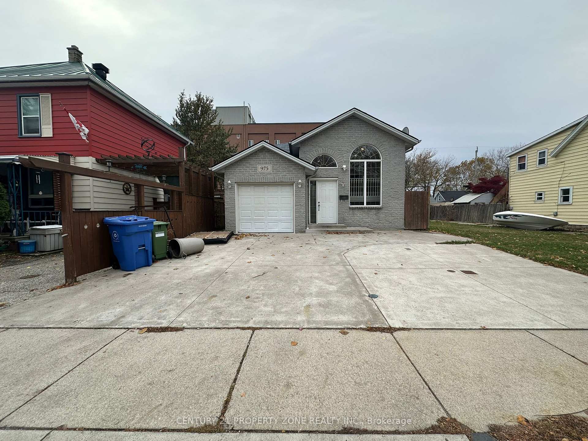 975 Albert Road, Windsor, ON N8Y 3P1