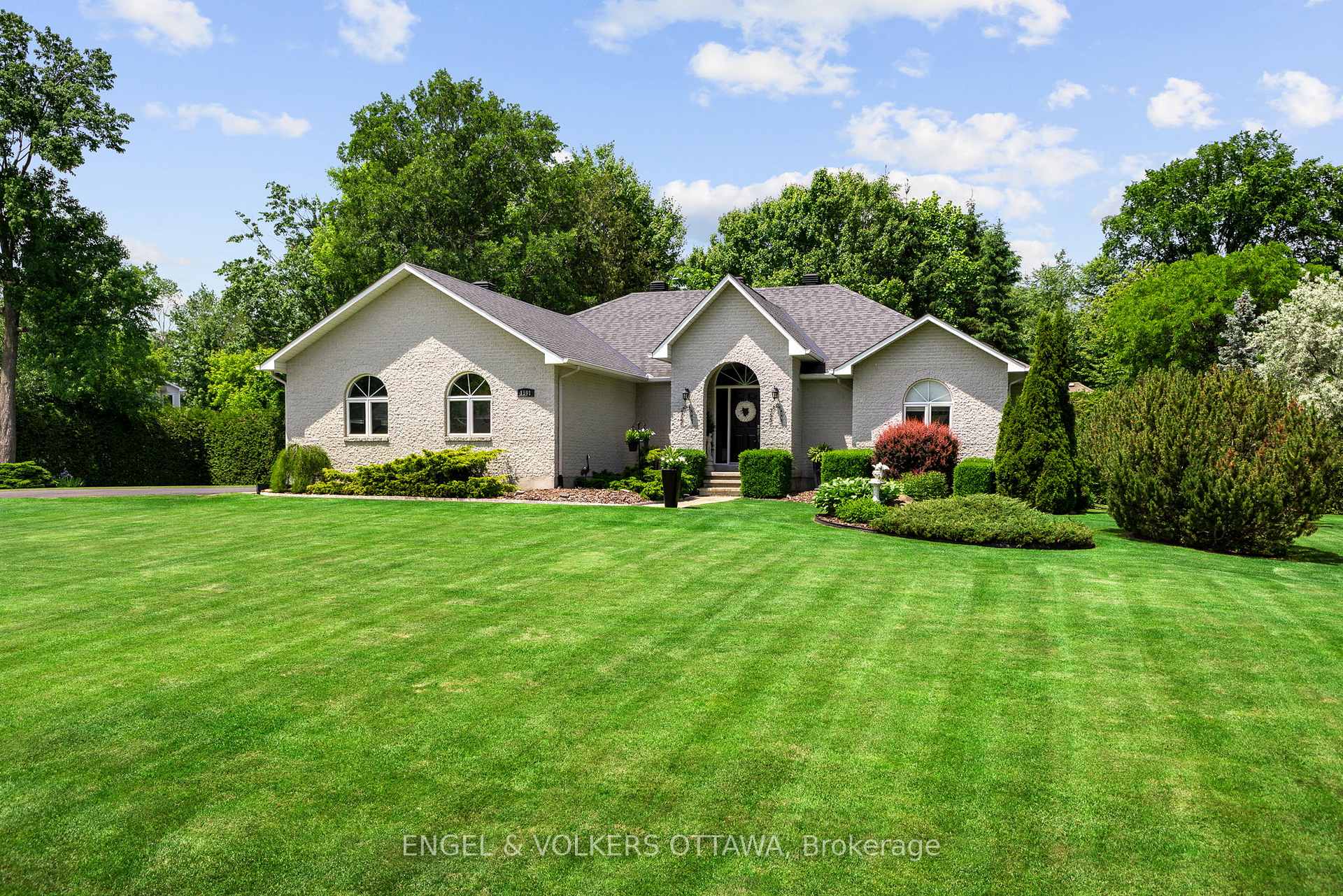 1591 Stephanie Anne Drive, Greely - Metcalfe - Osgoode - Vernon and Area, ON K4P 1M8