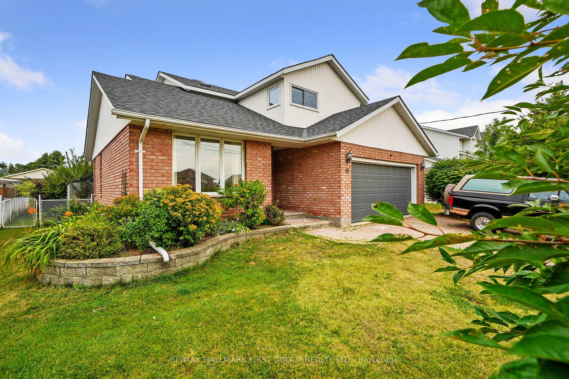 16 Anne Street, Brighton, ON K0K 1H0