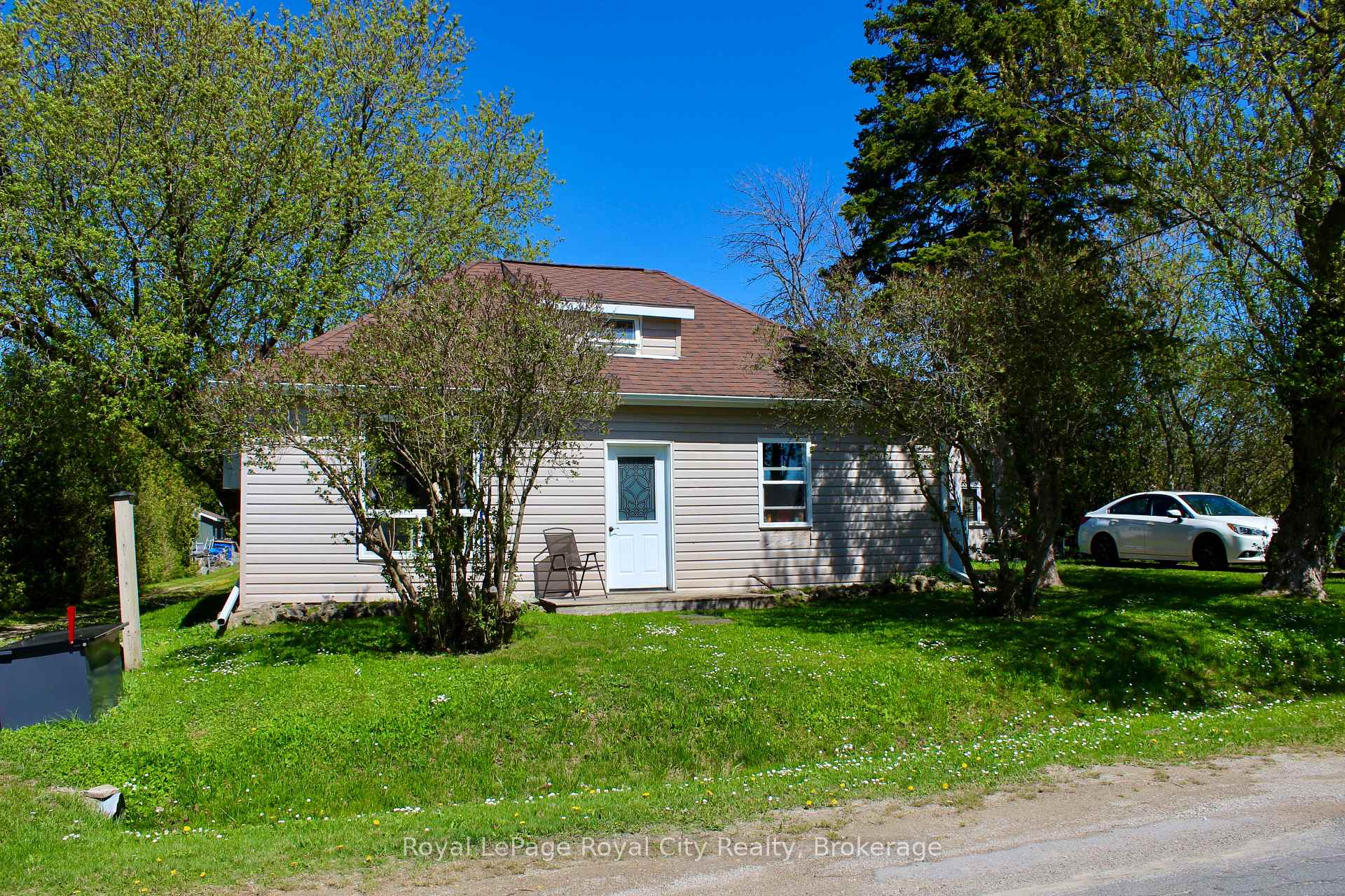 2557 Bruce 9 Road, Northern Bruce Peninsula, ON N0H 1W0