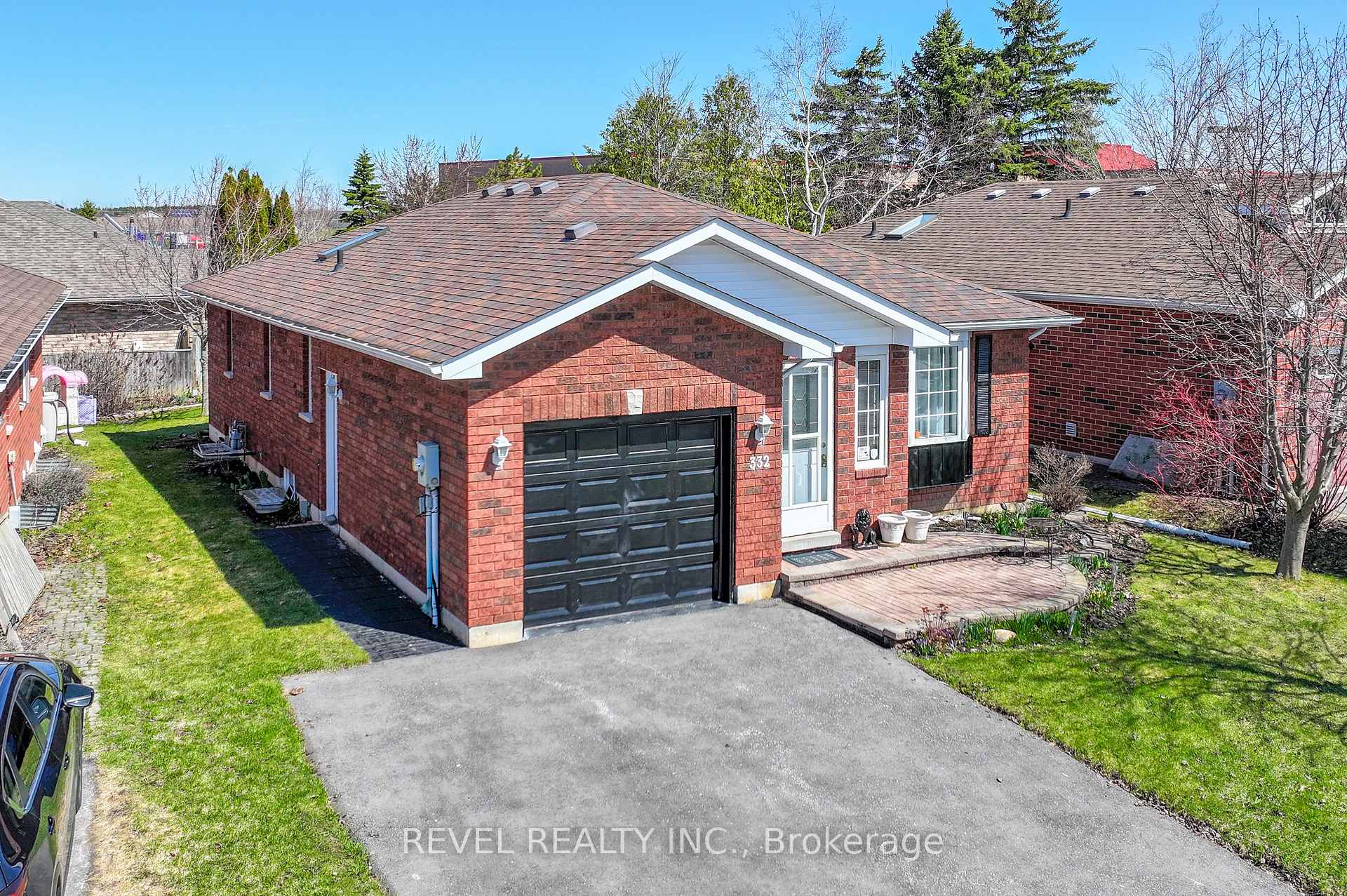 332 Mary Street W, Kawartha Lakes, ON K9V 5X5