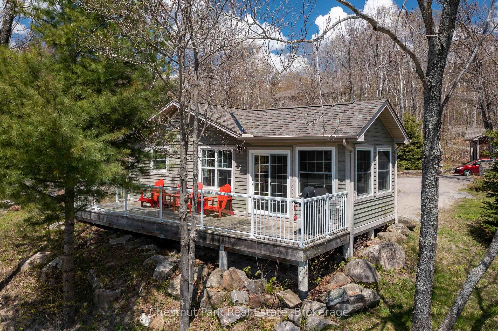 1052 RAT BAY Road 112-8, Lake of Bays, ON P1H 2J6