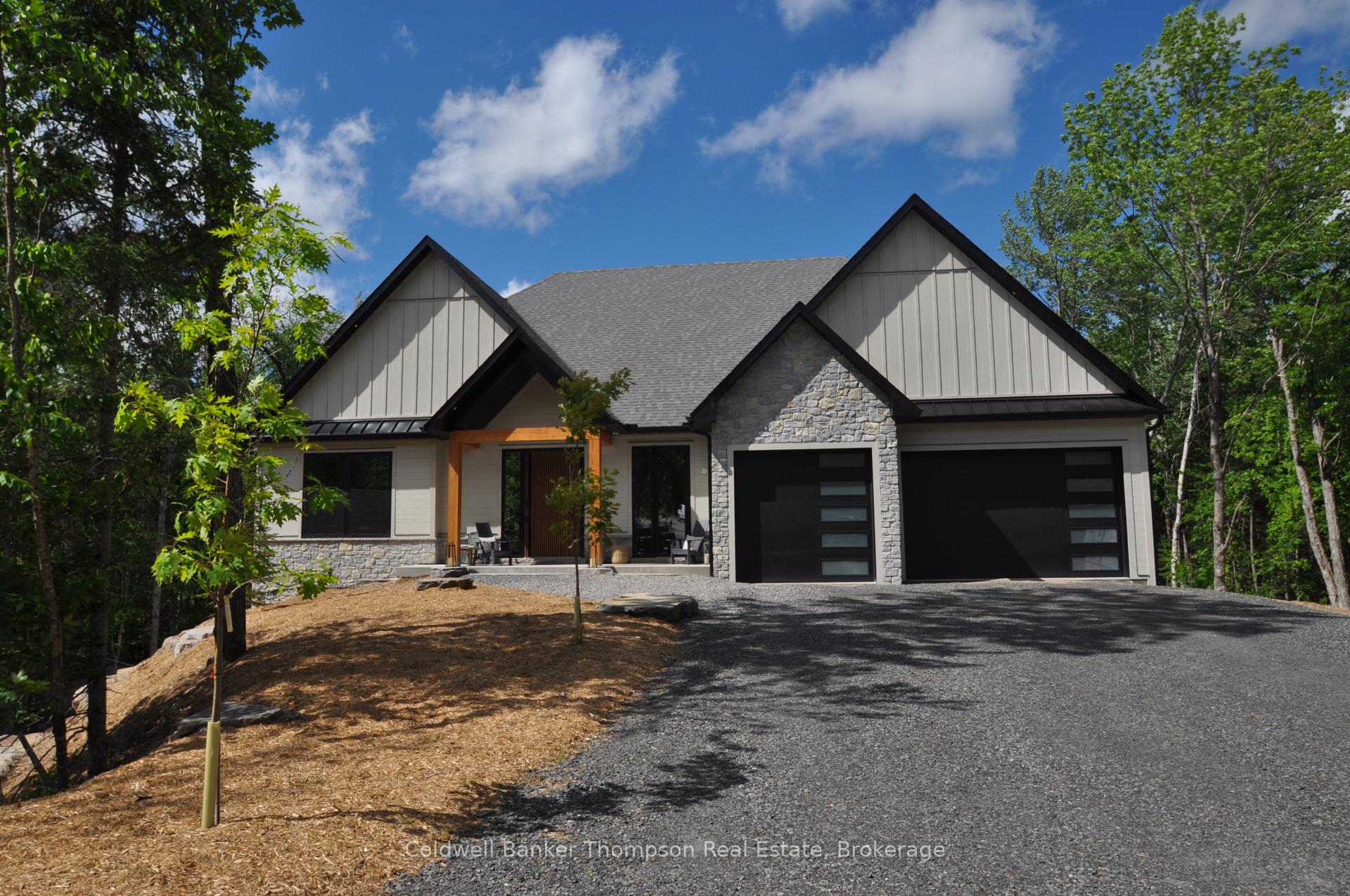 11 Glen Eagle Court, Huntsville, ON P1H 1B1
