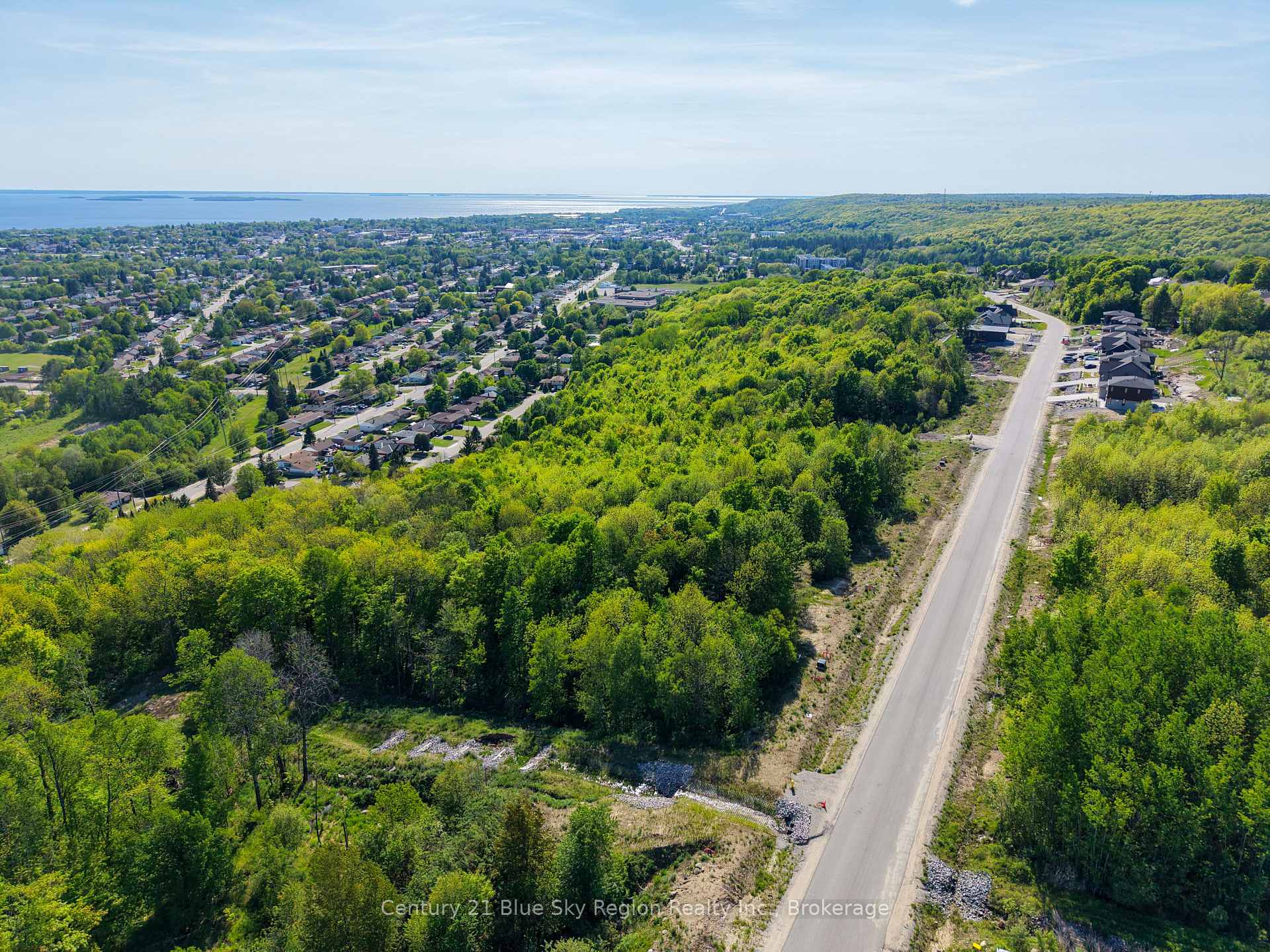 74 Kenreta Drive, North Bay, ON P1C 0A5