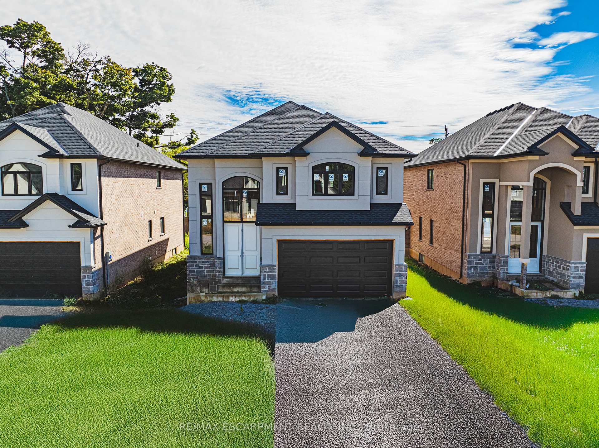 40 CESAR Place, Hamilton, ON L9G 0G3