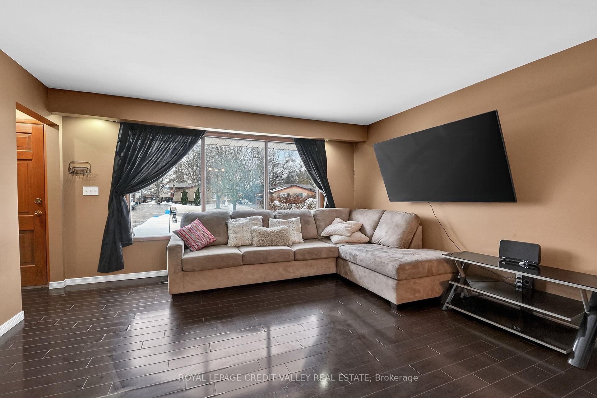 20 Nottingham Court, Welland, ON L3C 5X5