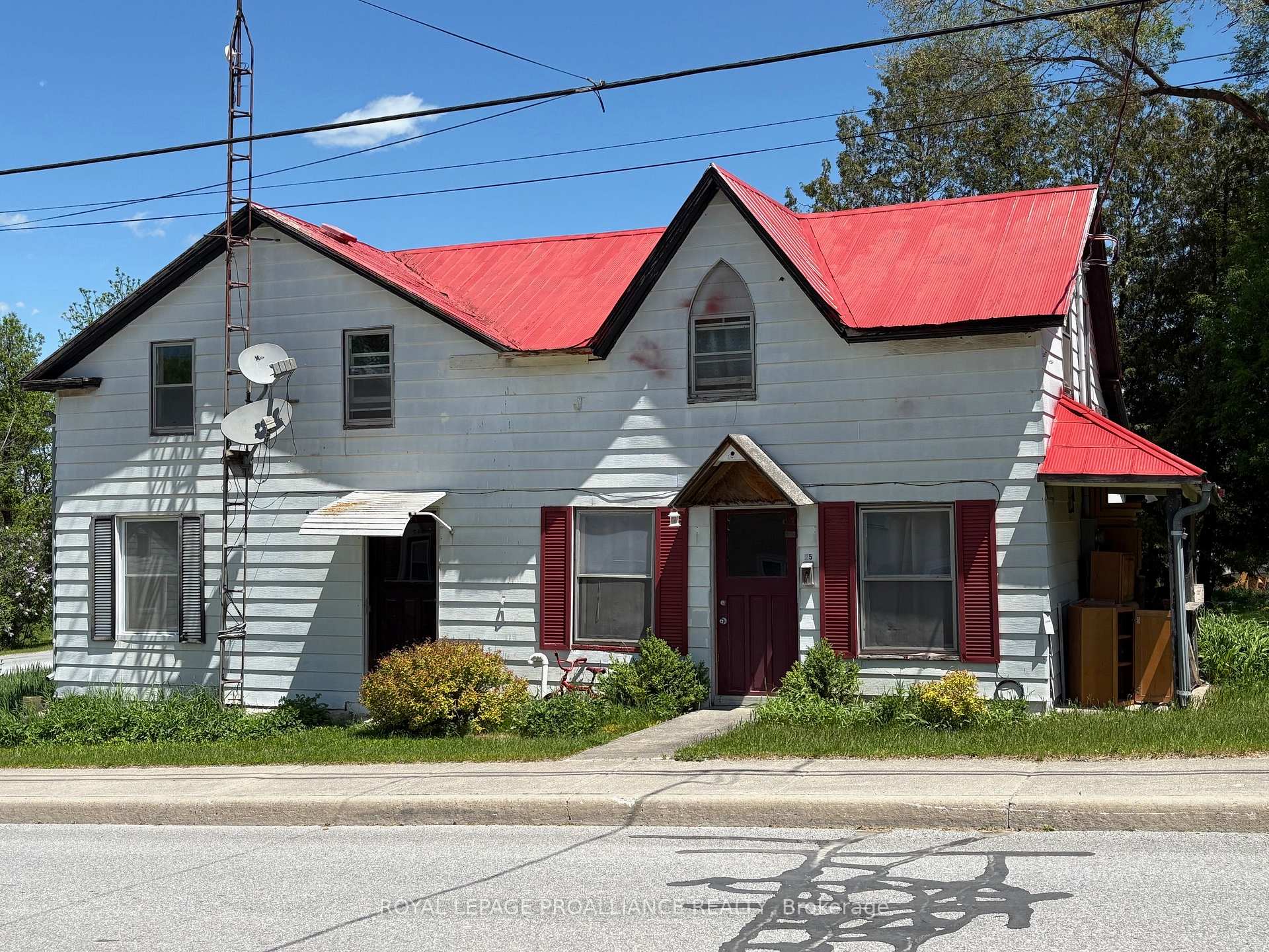 25 Thomas Street, Tweed, ON K0K 3H0