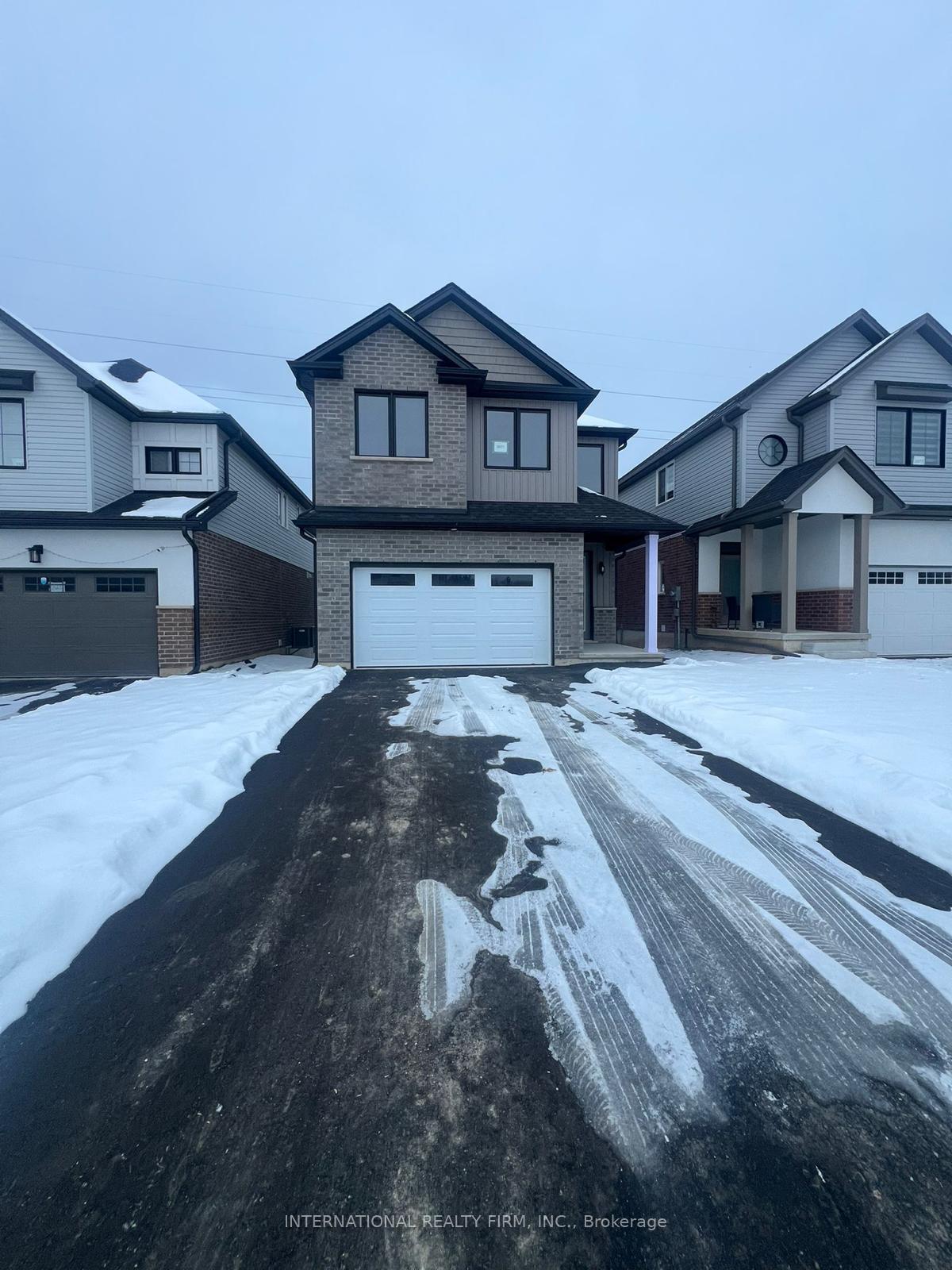 2671 Bobolink Lane, London South, ON N6M 0J9