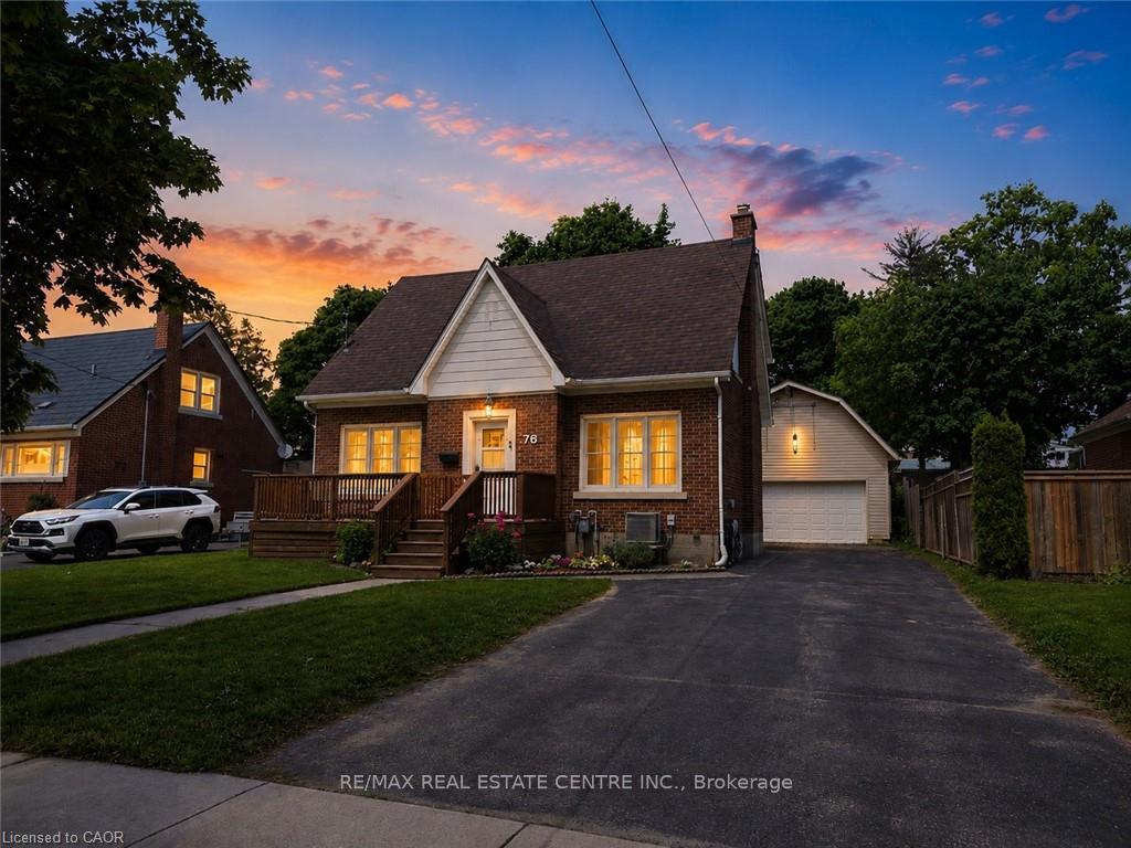 76 Brentwood Avenue, Kitchener, ON N2H 2C8