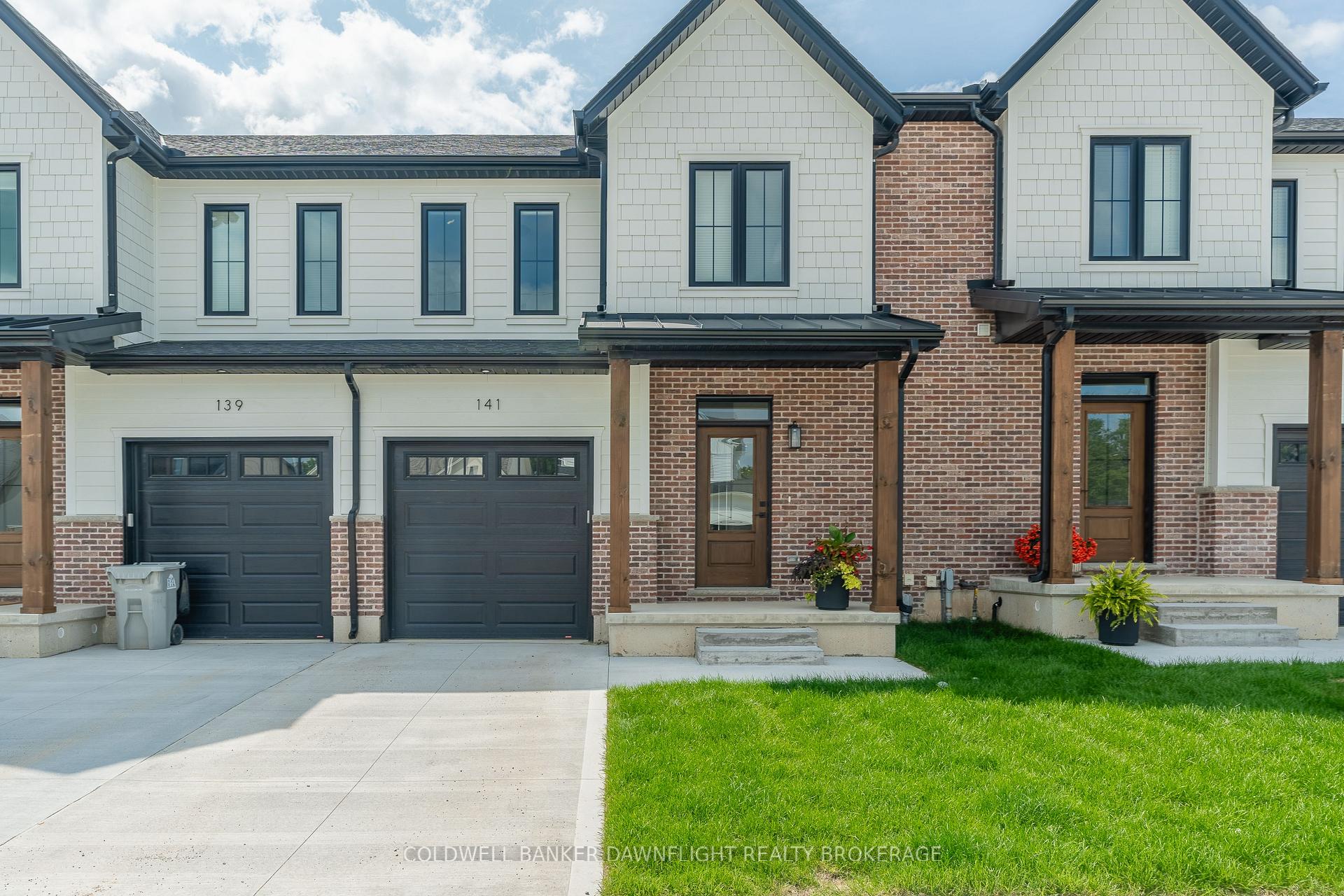 147 Scotts Drive 22, Lucan Biddulph, ON N0M 2J0