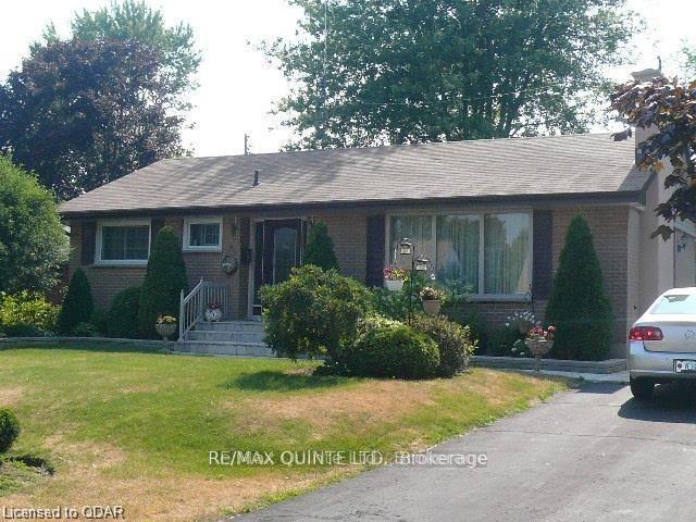 42 Fourth Avenue, Quinte West, ON K8V 5H7