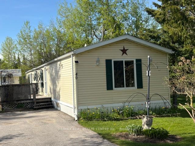 40 Maple Grove Village Road, Southgate, ON N0C 1B0