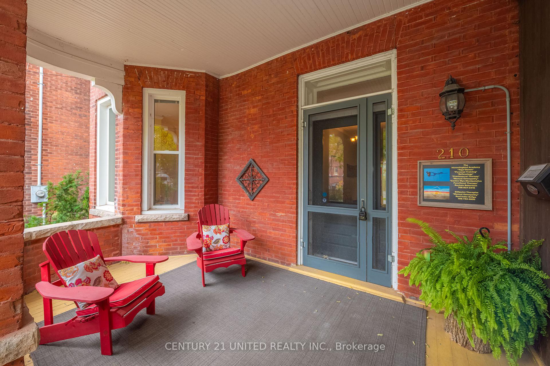 210 Mcdonnel Street, Peterborough, ON K9H 2V9