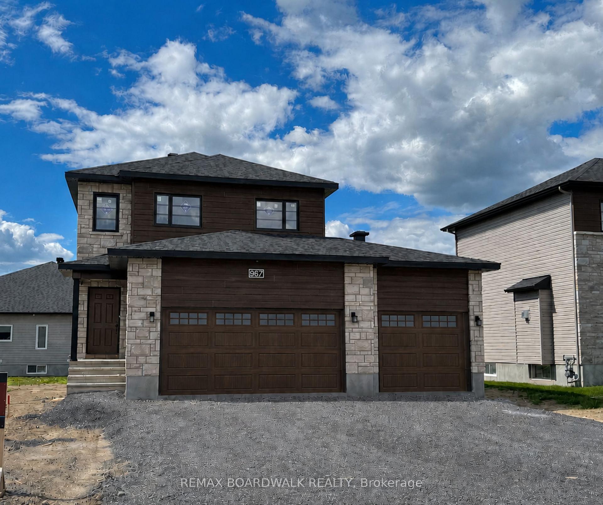 967 Chablis Crescent, Russell, ON K0A 1W0