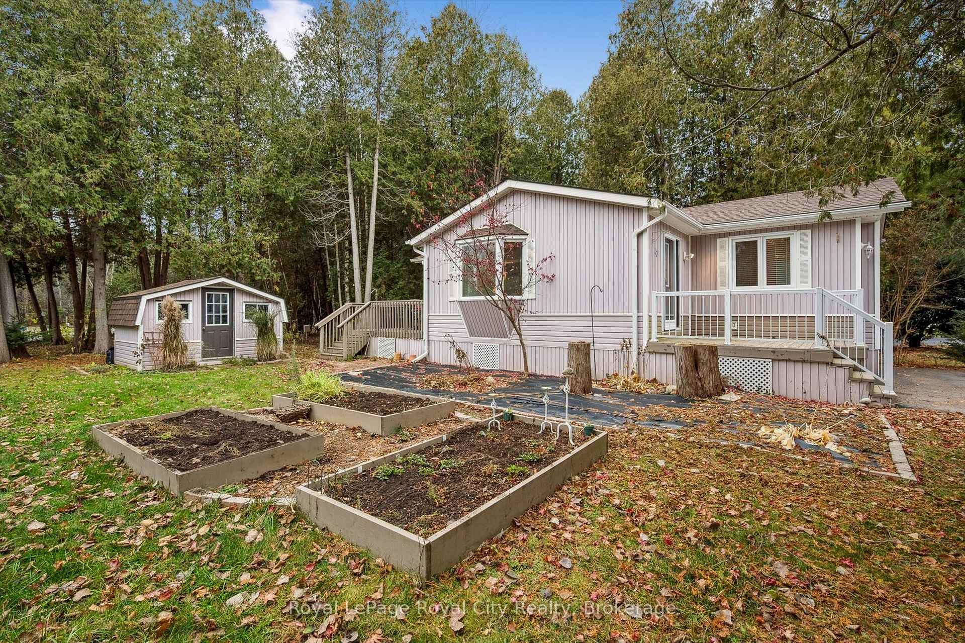 10 Spruce Avenue, Puslinch, ON N1B 2J0