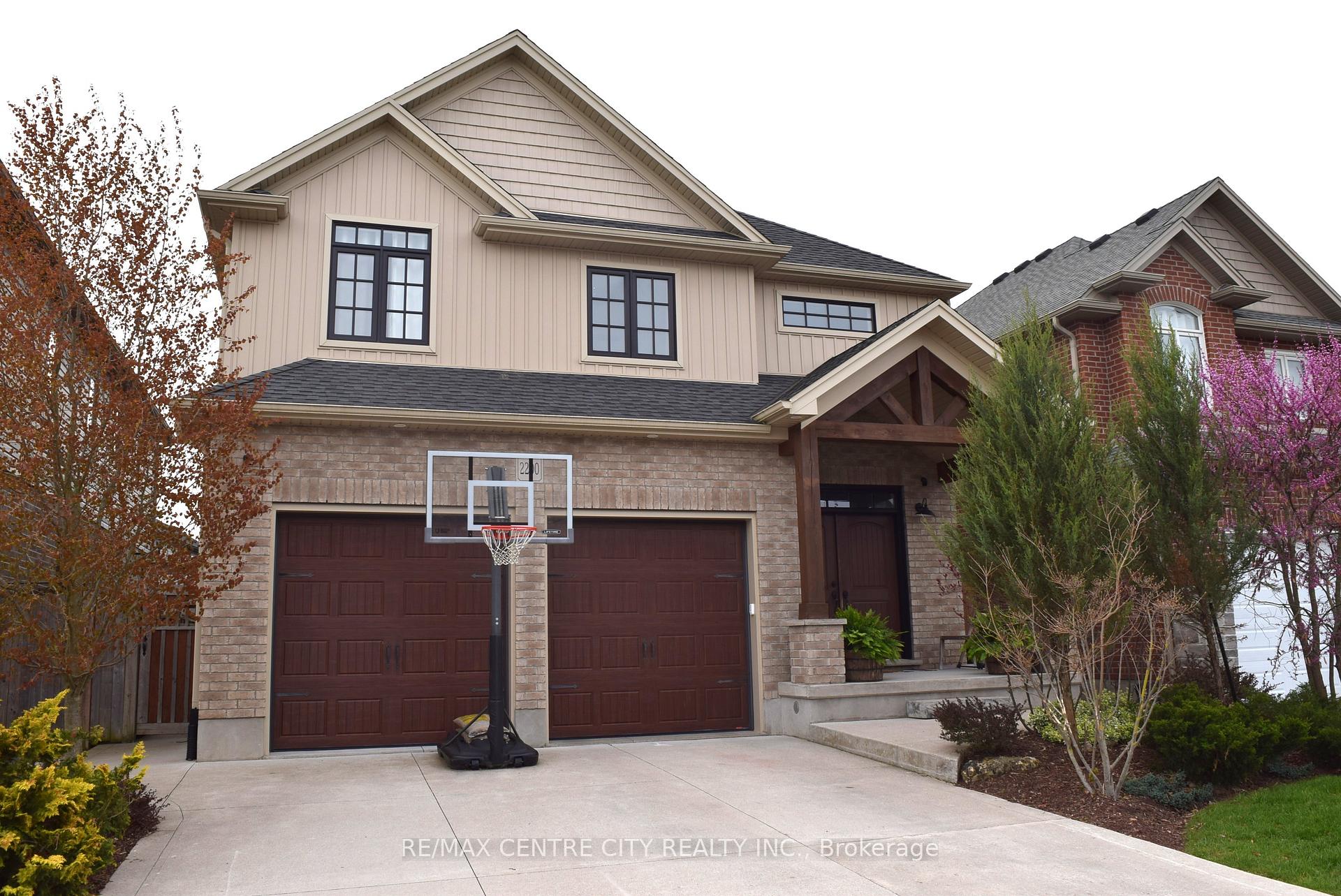 2200 Springridge Drive, London North, ON N5X 0M3