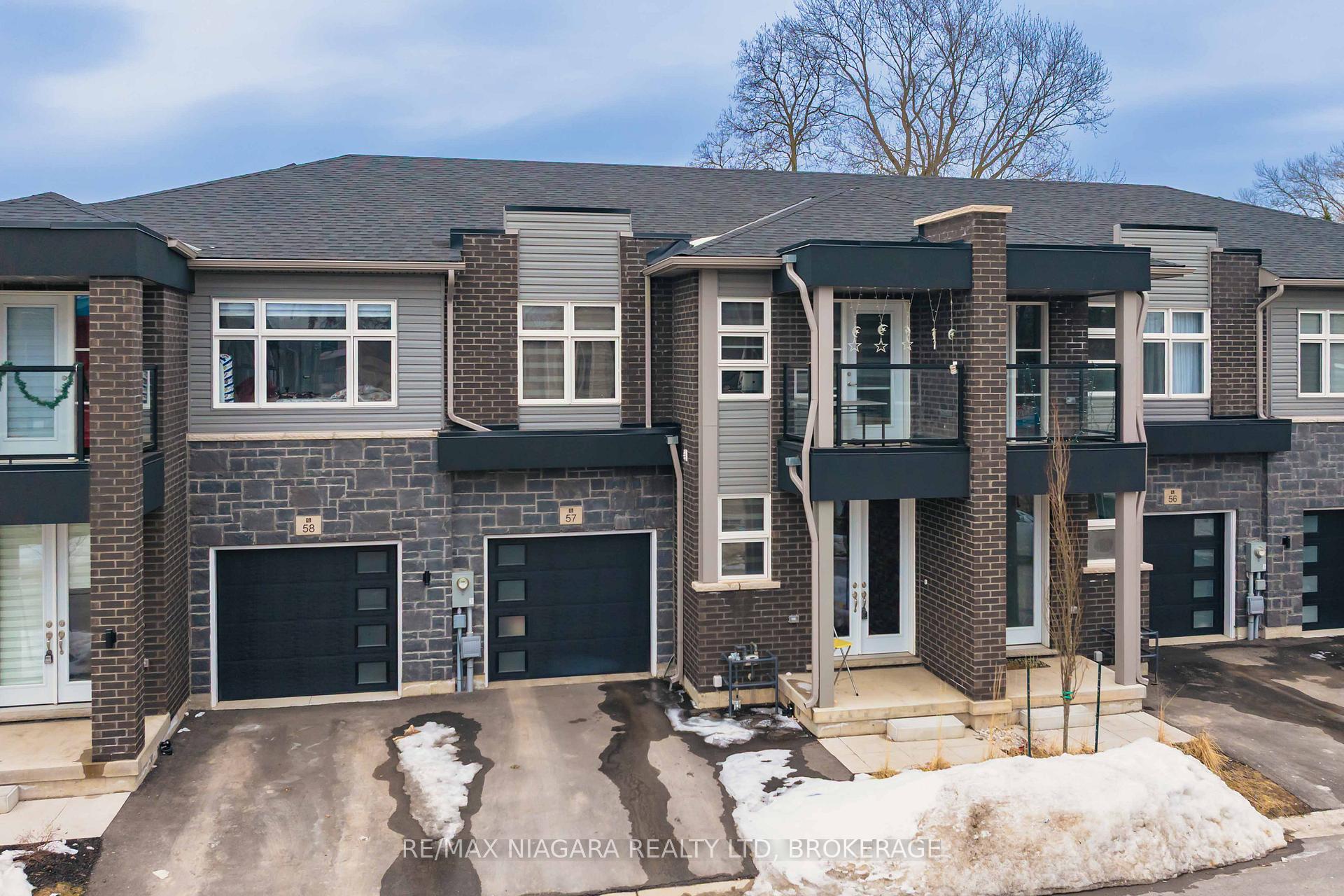 5672 Dorchester Road 57, Niagara Falls, ON L2G 3Y8