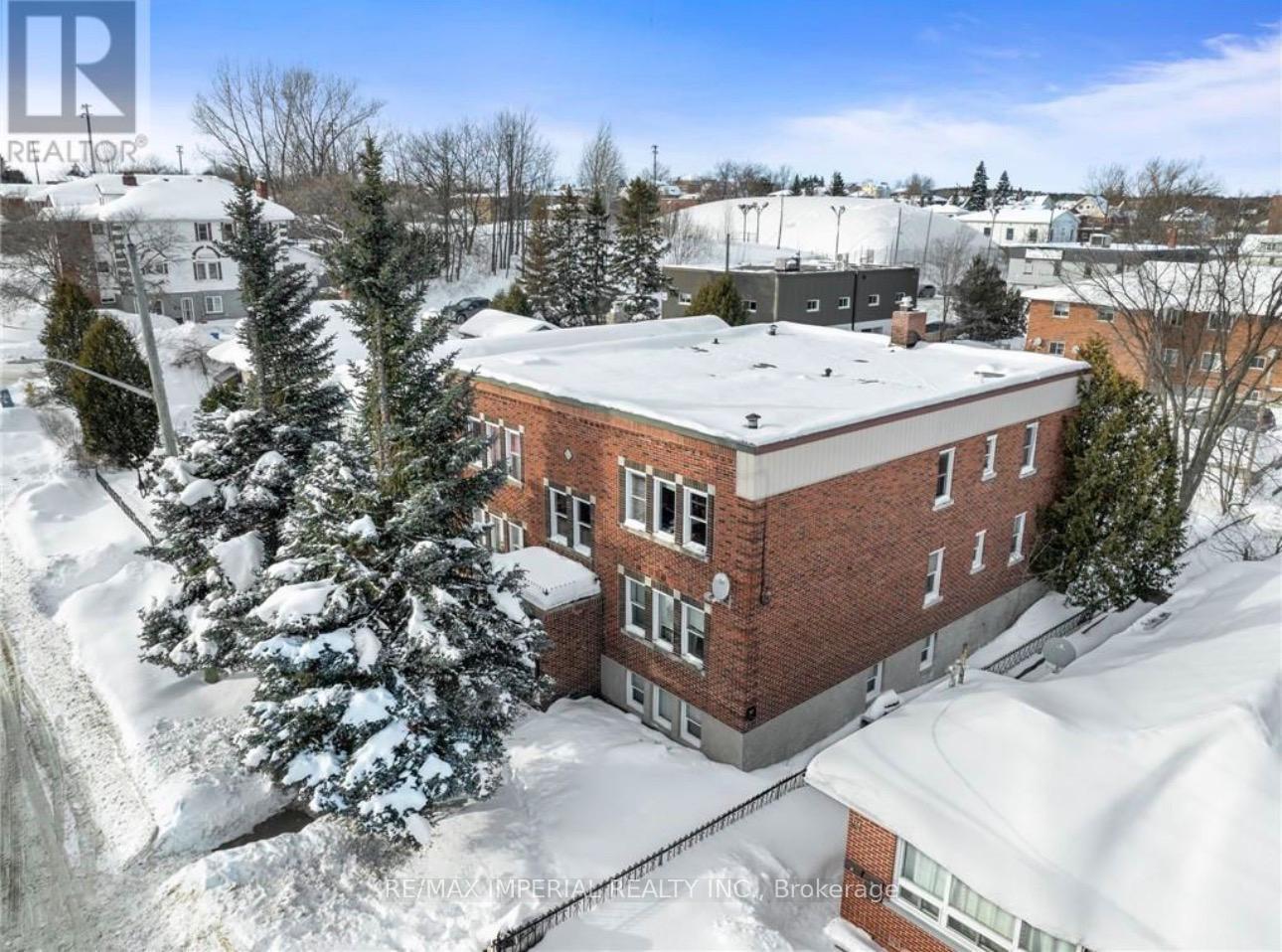 226 OAK Street, Greater Sudbury, ON P3C 1M7