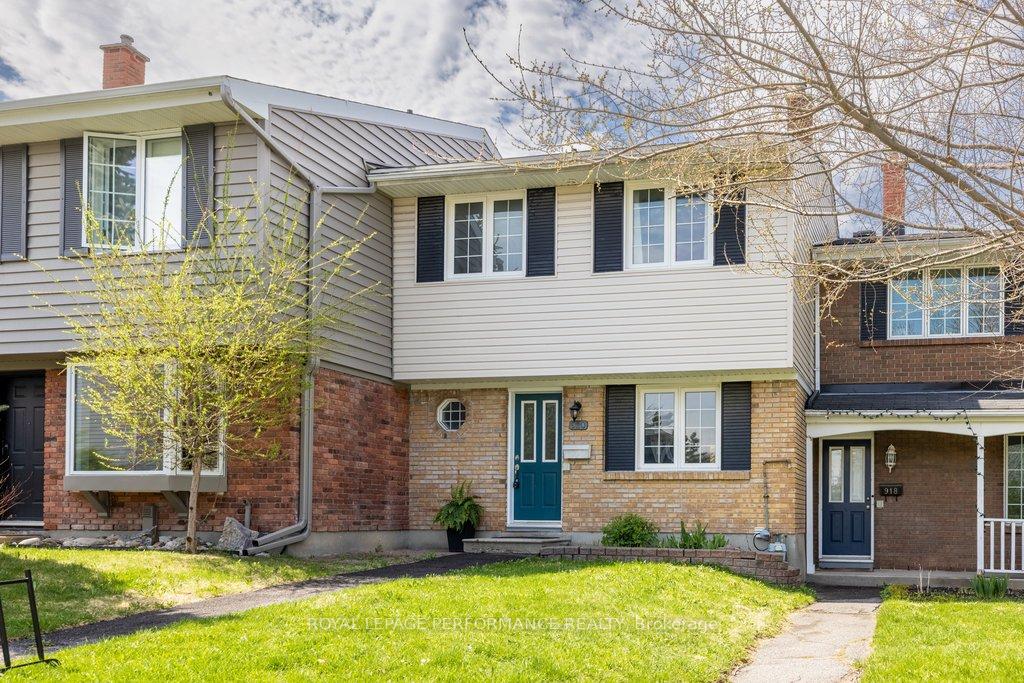 920 Walkley Road, Billings Bridge - Riverside Park and Area, ON K1V 6R5
