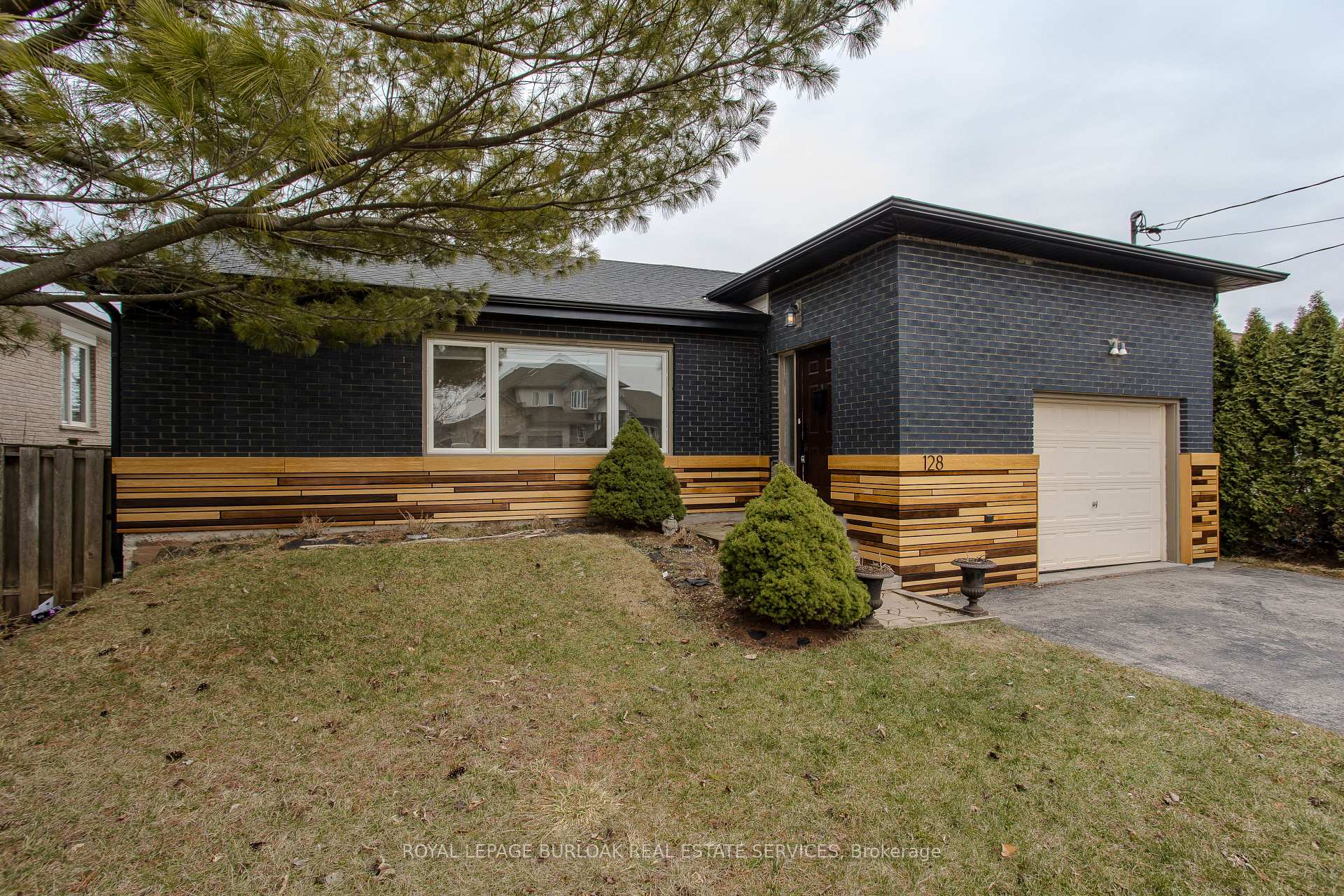 128 Margaret Avenue, Hamilton, ON L8G 3G8
