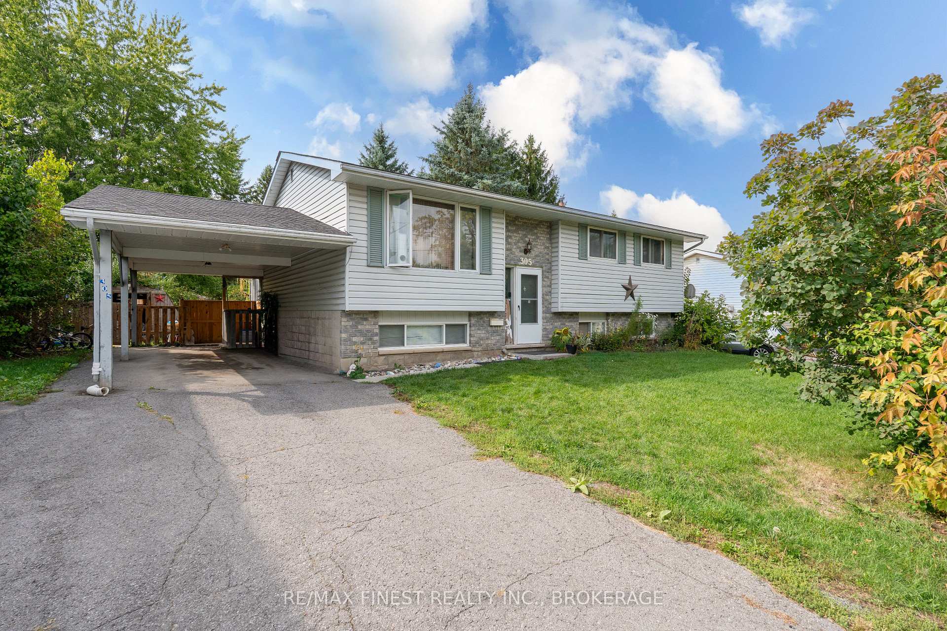 305 Church Street, Greater Napanee, ON K7R 3X9