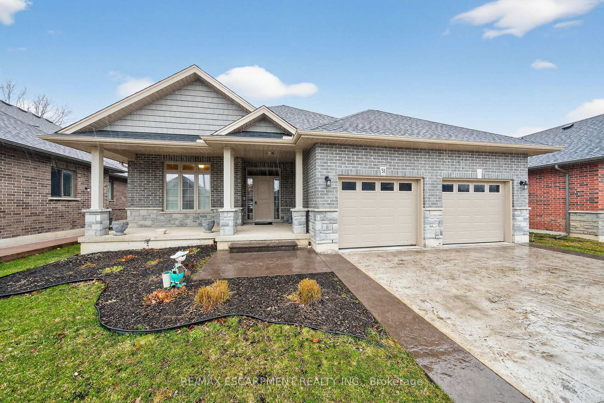 31 Sycamore Drive, Norfolk, ON N0A 1N6